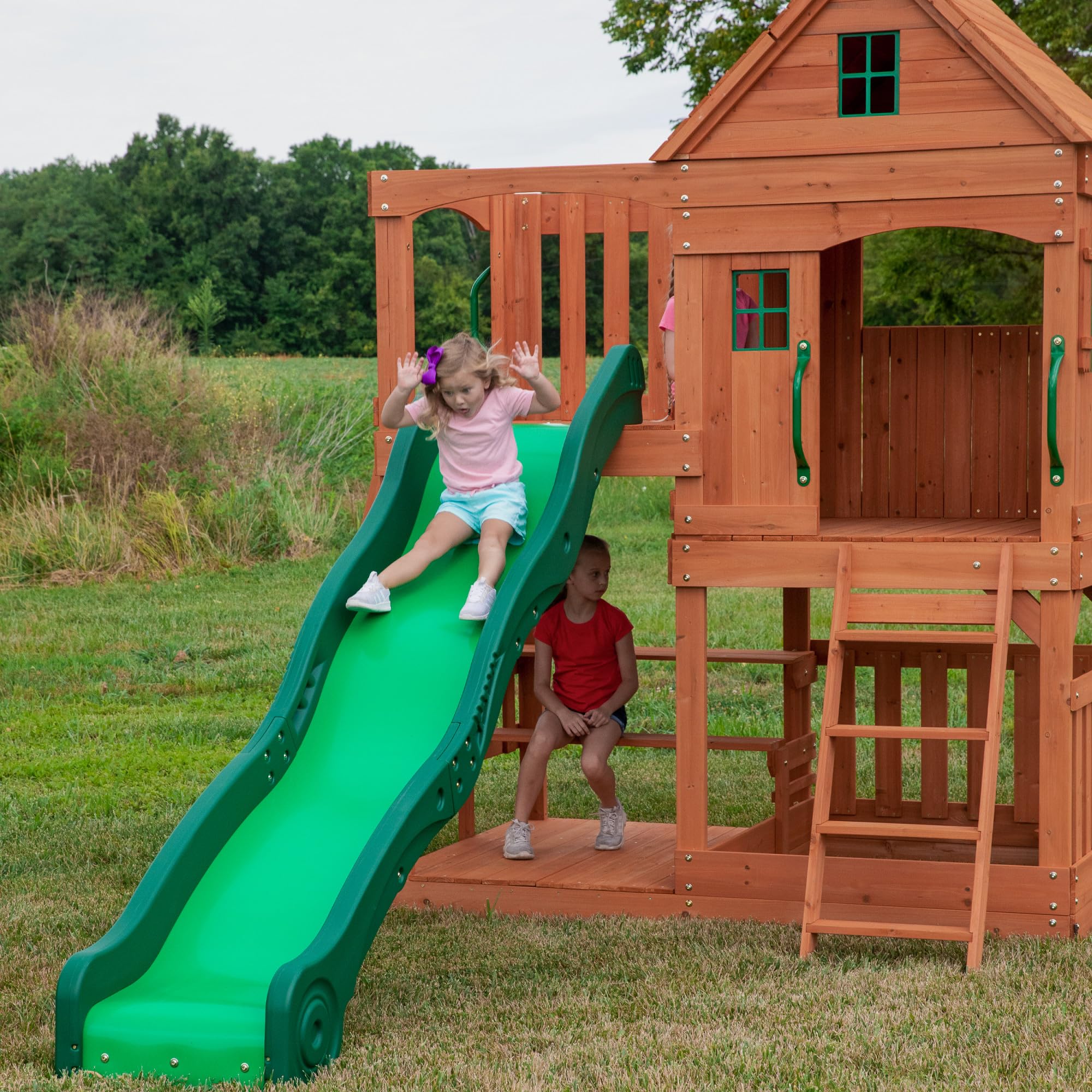 Backyard Discovery Spielturm Holz Hillcrest | XXL Spielhaus für Kinder mit Rutsche, Sandkasten, Schaukel, Kletterwand und Picknicktisch | Stelzenhaus für den Garten
