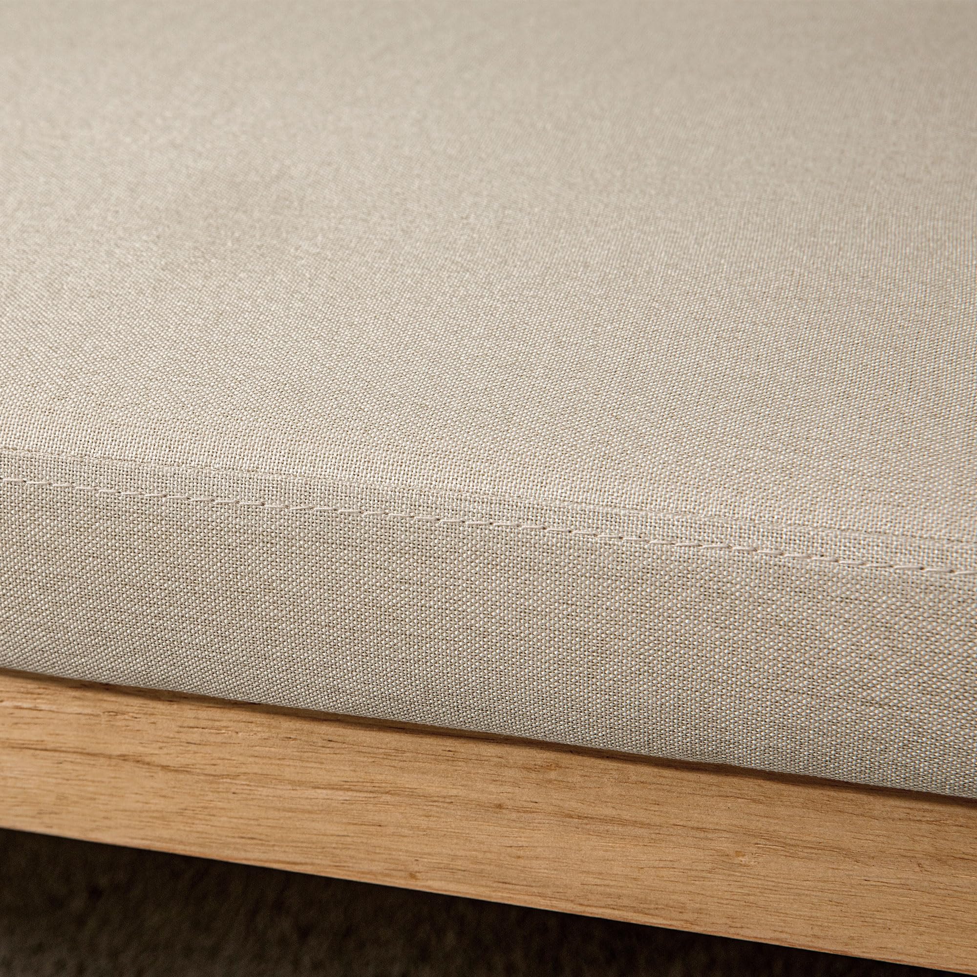 HOMCOM Banc Bout de lit, Banc d'entrée, accoudoirs en rotin et Cadre en Bois Massif, Assise rembourrée en Tissu Aspect Lin, Bout de lit pour Chambre, Salon, Design Moderne, crème