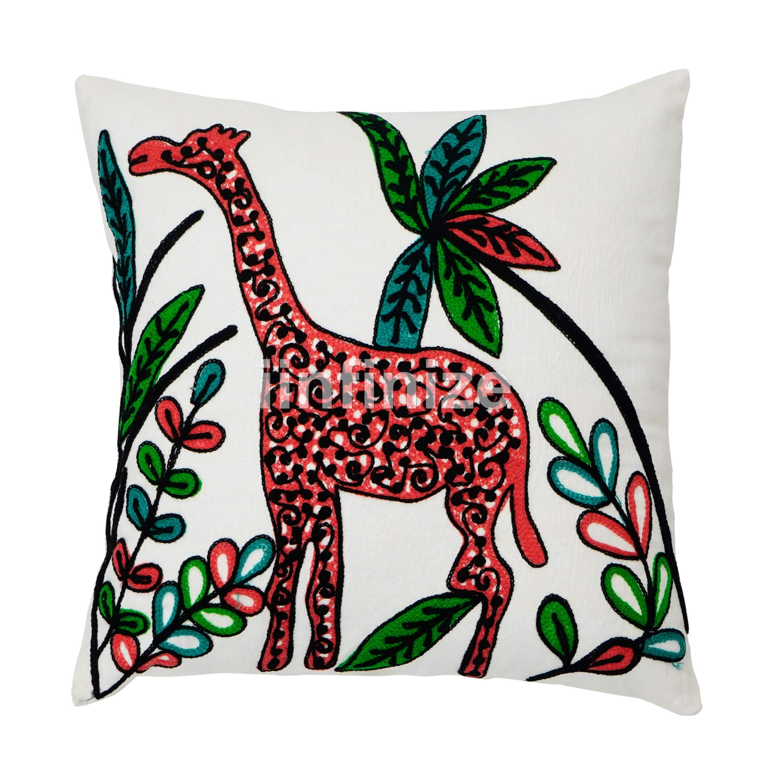 Coussin Suzani traditionnel en coton pour une décoration pleine d'histoire