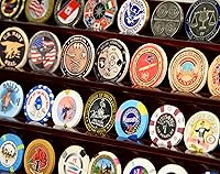 Vista 3 de 4 filas 40 monedas de desafío/Casino Chip Display Case Rack Holder Stand Madera maciza - Acabado de nogal