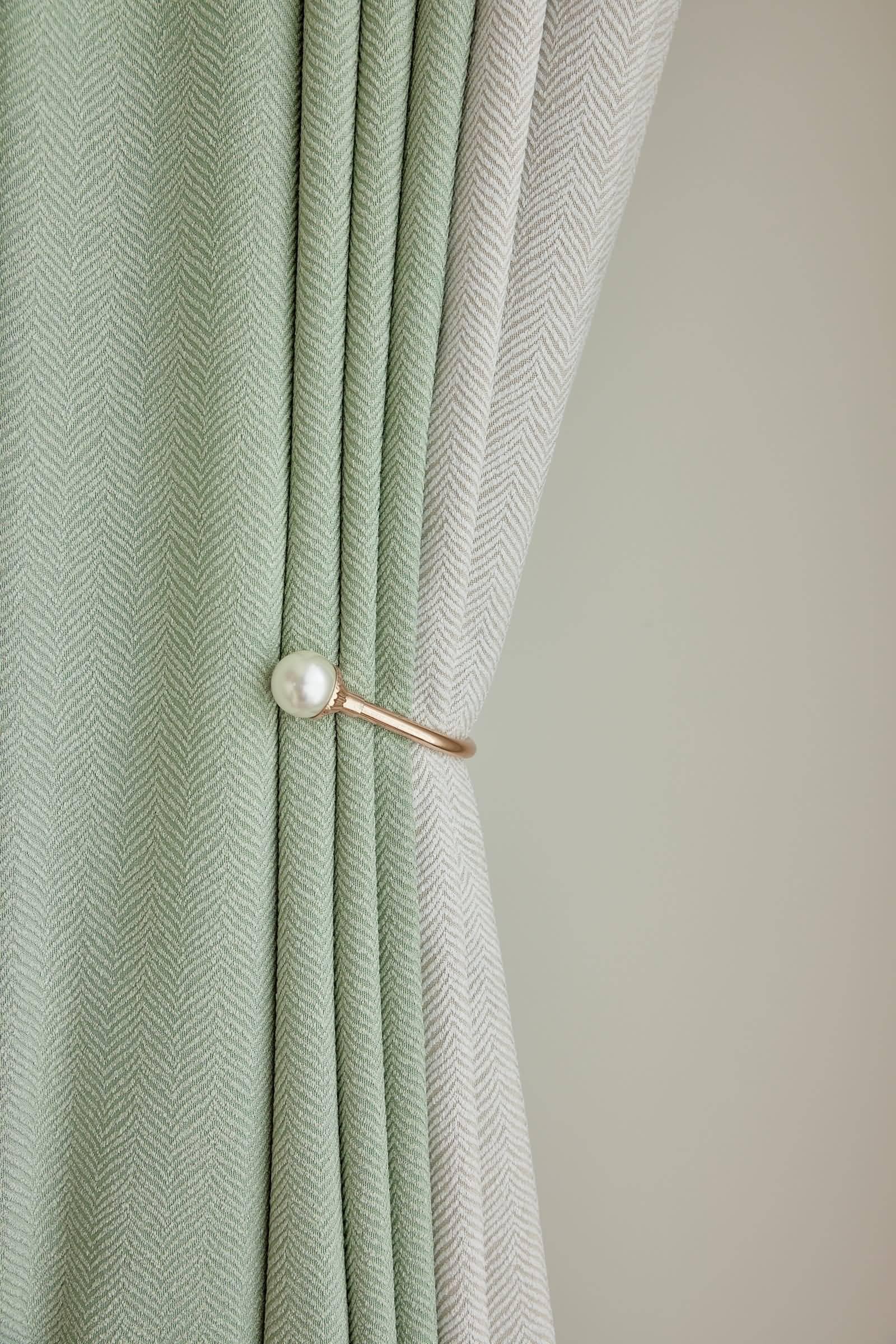 Verdunkelnde Vorhänge Ösen, Grün Beige Bicolor Patchwork Tüllen Raumverdunkelung Verdunkelungsvorhänge für Schlafzimmer und Wohnzimmer132 x 229 cm