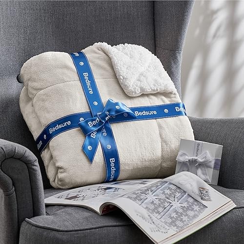 Miniatura 8 de Bedsure Manta de tamaño Queen de vellón sherpa para la cama, manta gruesa y cálida para el invierno, suave y mullida, para el otoño, color lino, 90