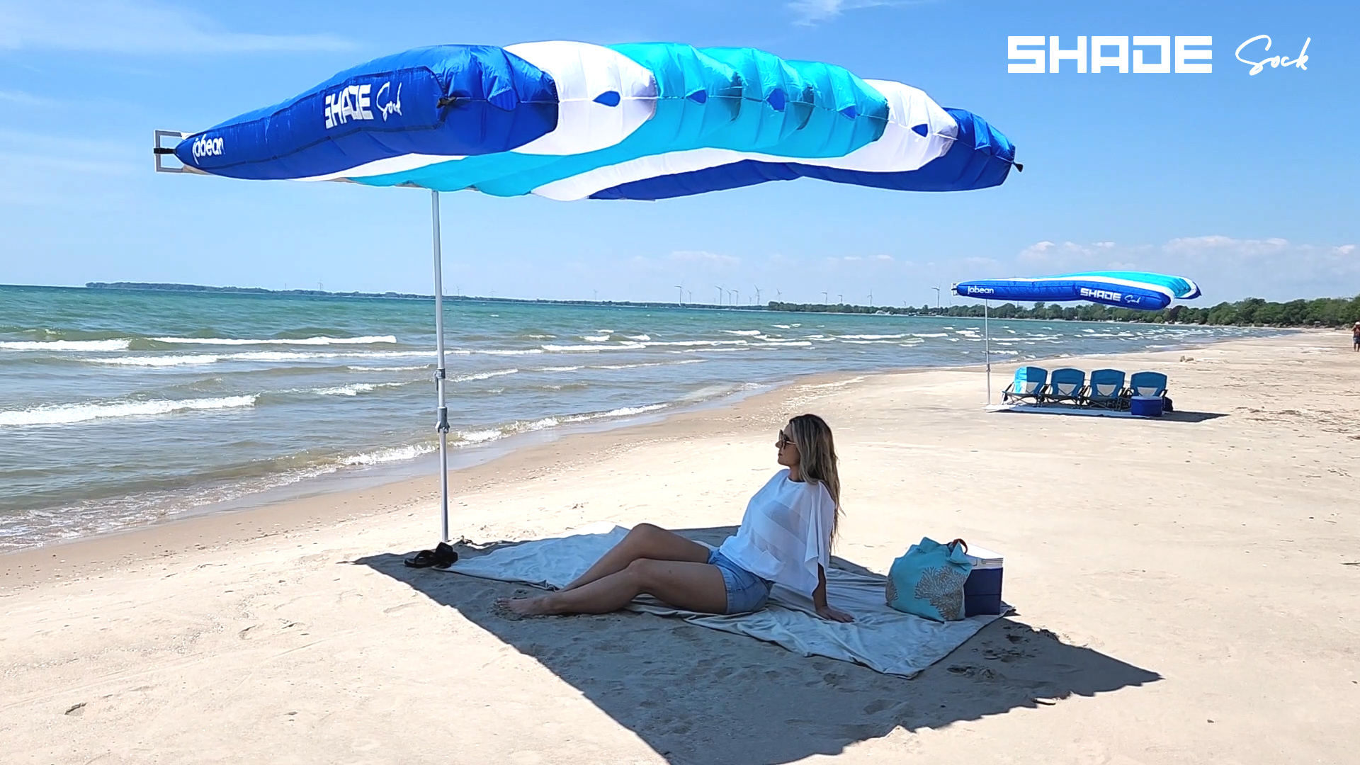 Amazon.com: ShadeSock – The Ultimate Wind-Inflating Beach Shade