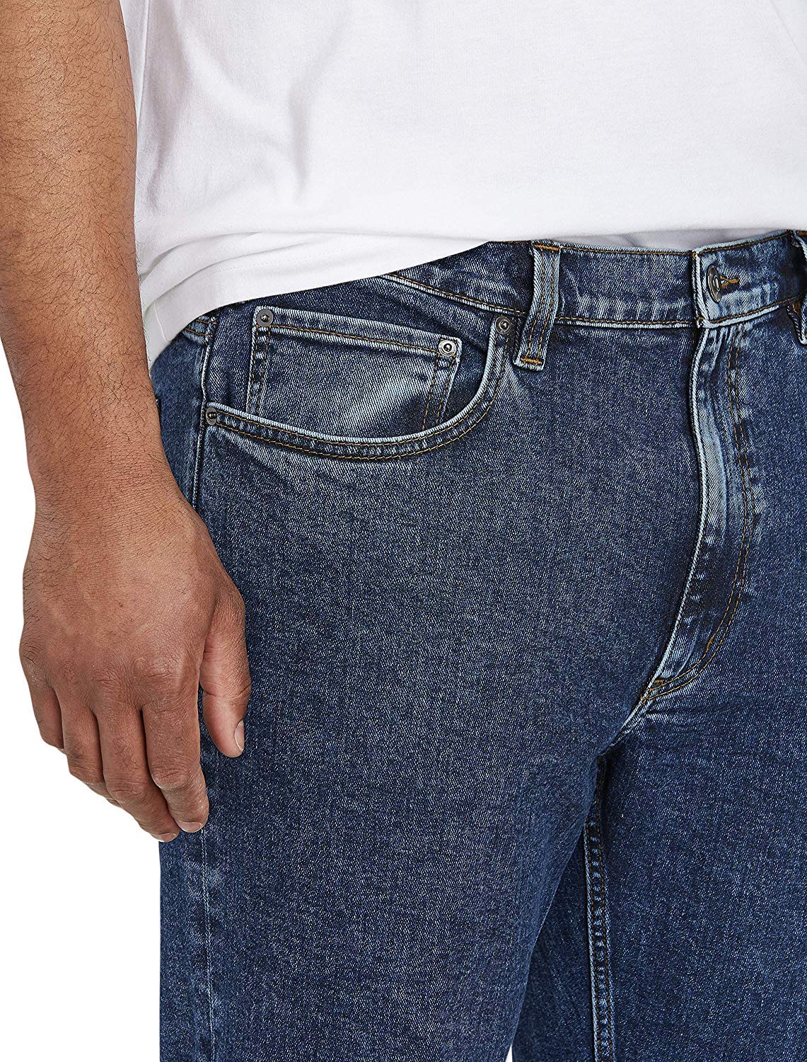 Amazon Essentials Men's Straight-Fit Stretch Jean - Discontinued Colours — view 5