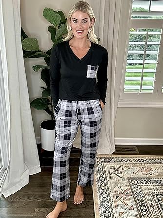 Pijama de manga larga Ekouaer por 16,99€ marcando aplicar cupón y usando el #código: TVOET7CV