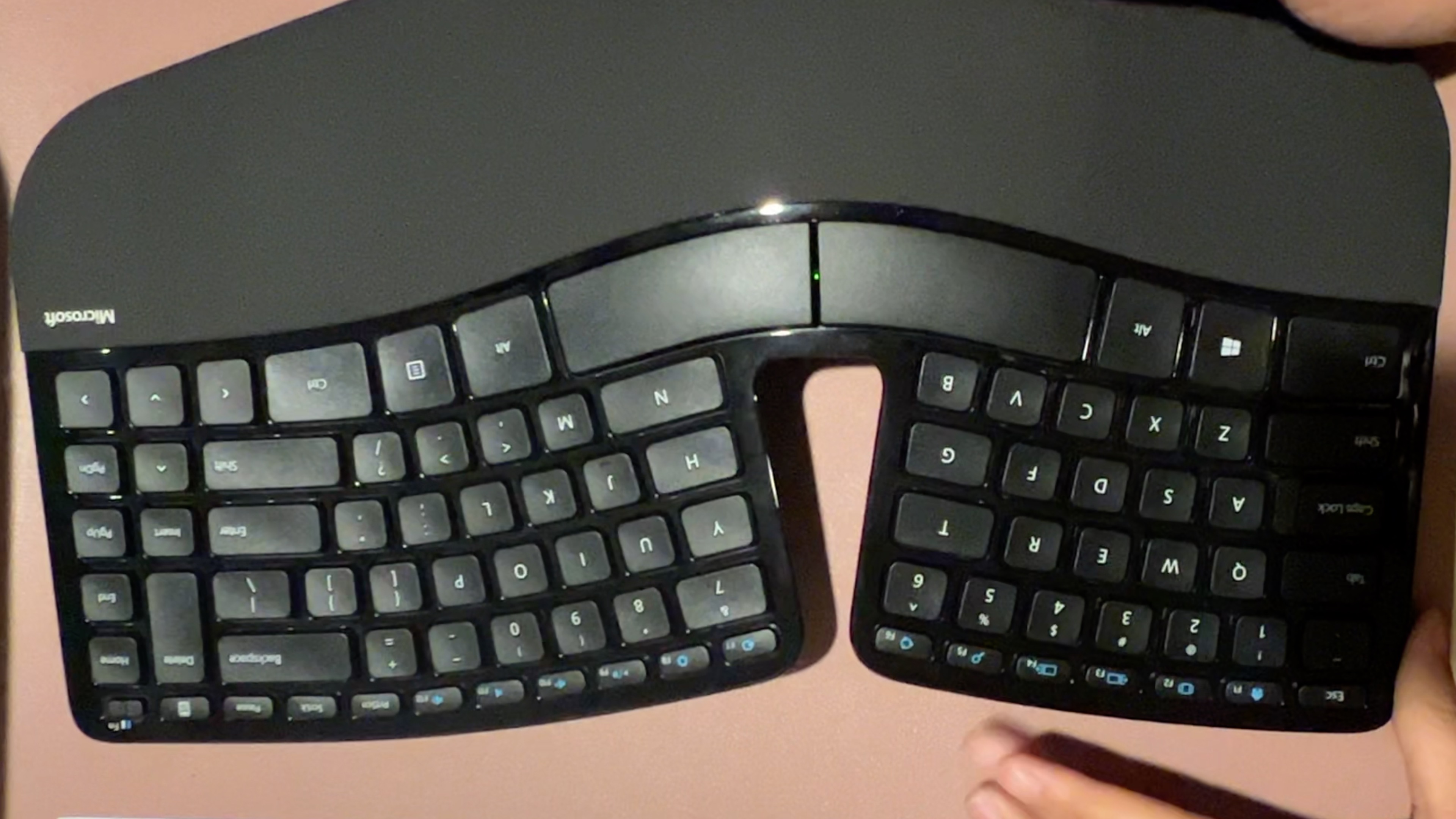 Microsoft Sculpt Ergonomic ワイヤレスキーボード Watch Microsoft Sculpt Ergonomic wireless Keyboard with 10 key pad