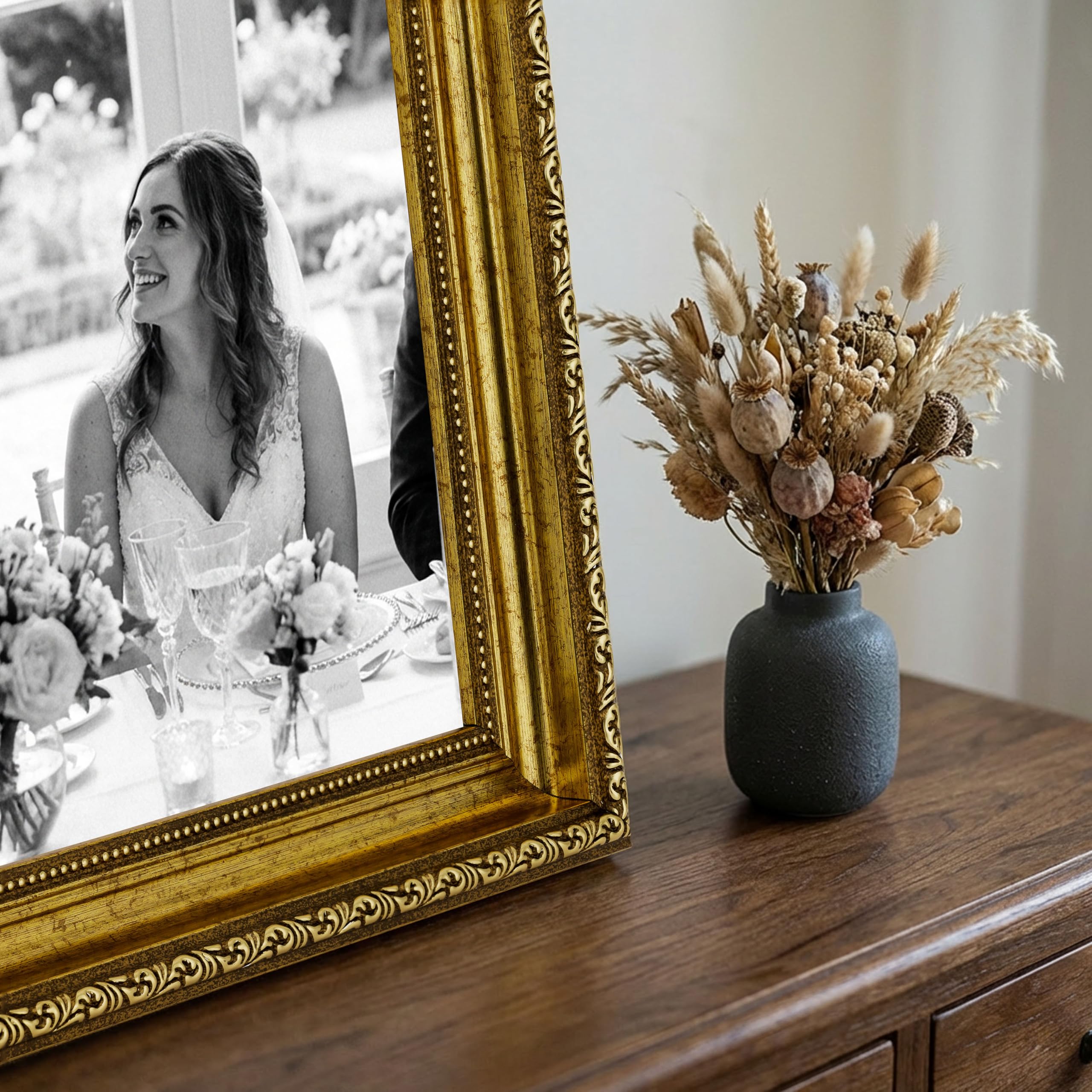 Bilderrahmen NOVA 50x70 cm Antik Gold – Barock Vintage Rahmen Antik Look – Fotorahmen für Fotos, Urkunden & Kunstwerke –Elegant & Dekorativ für Wohnzimmer, Büro, Galerie & Geschenkidee
