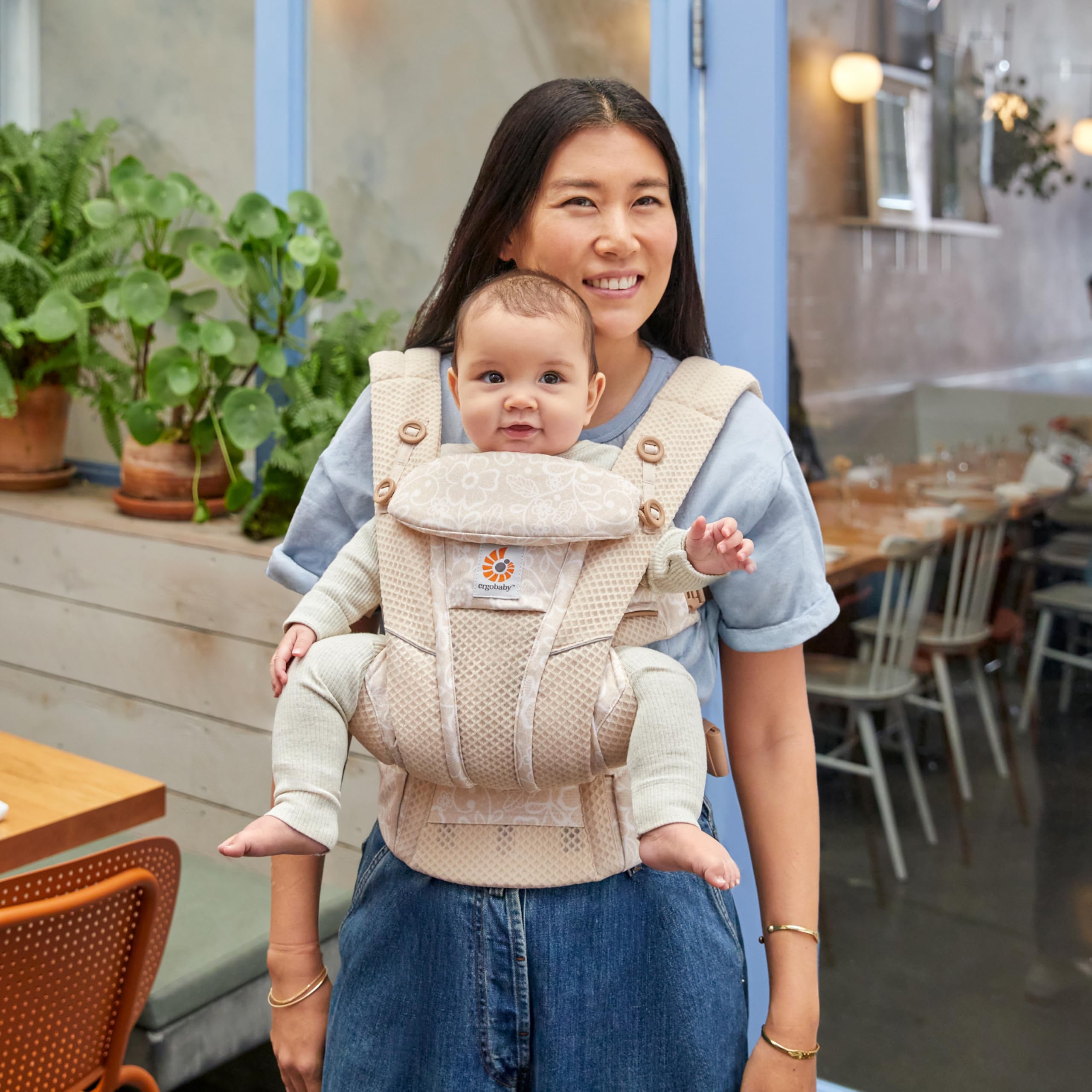 Ergobaby Omni Breeze Babytrage für Neugeborene ab Geburt bis 20kg, 4 Positionen SoftFlex Mesh Erg... Ansicht 10