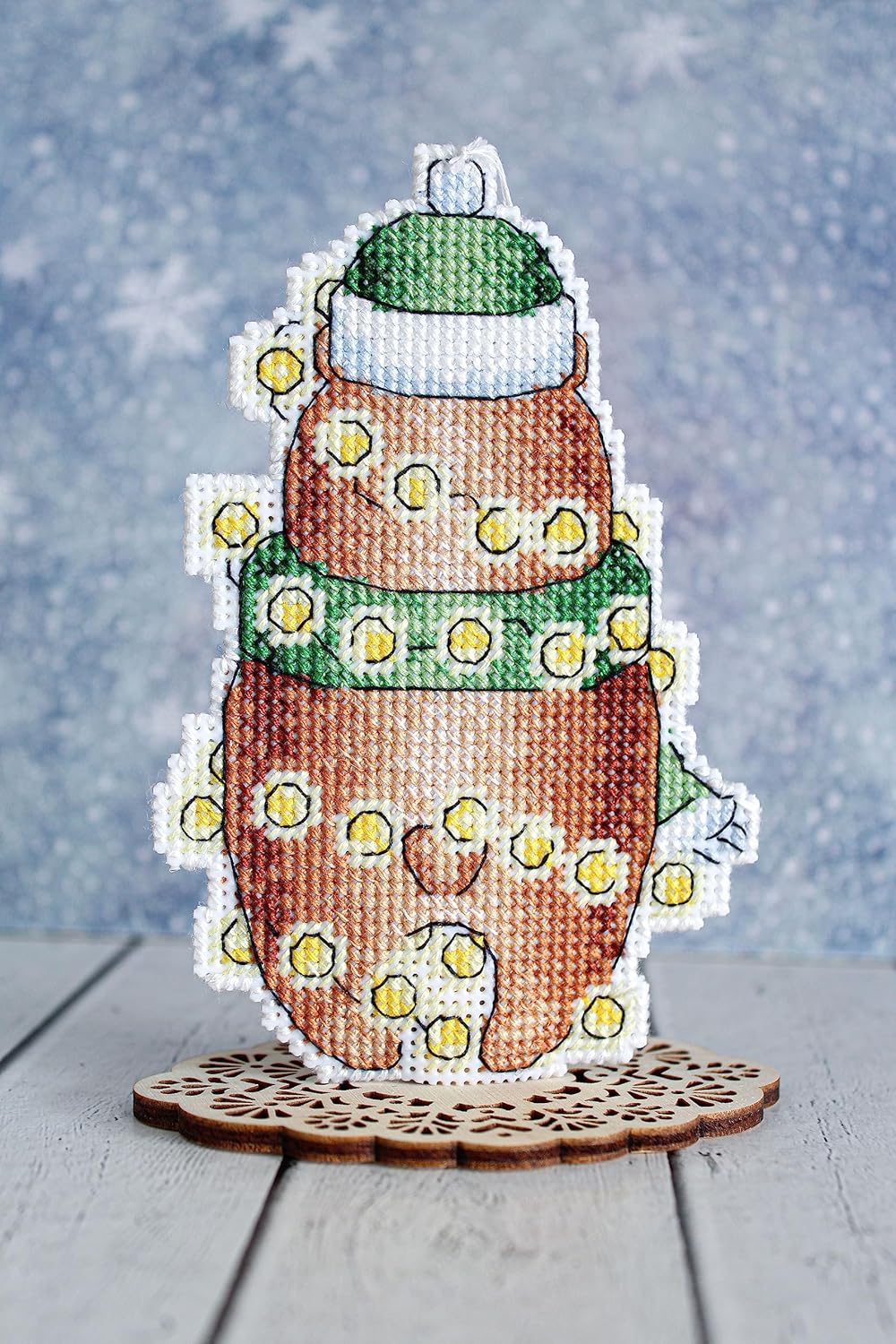 MP Studia Cross Stitch Embroidery Kits for Adults and Beginners Animals - Christmas Bear 8x12cm/3.15x4.72 14ct.
