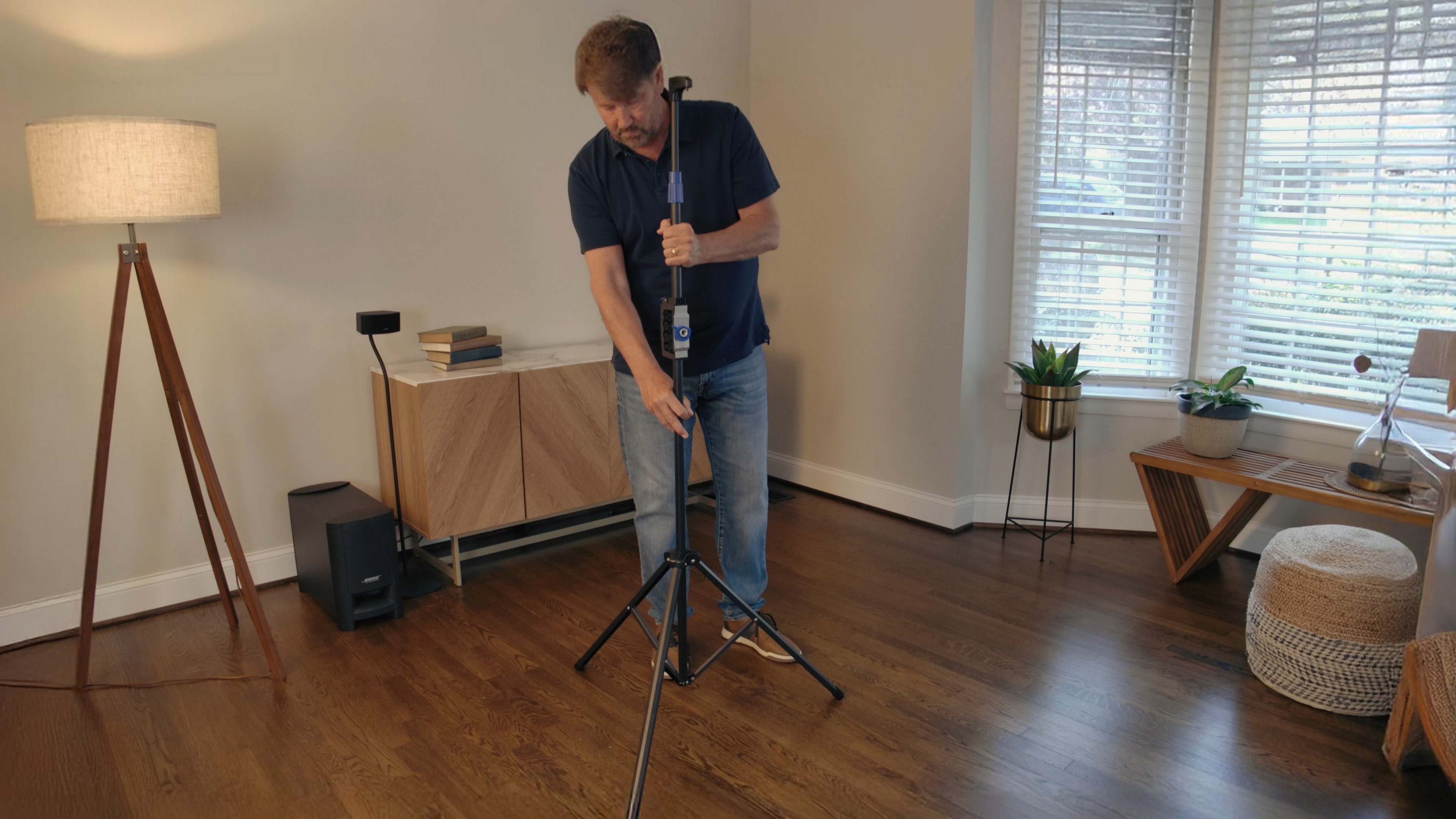 Watch How to set up PropVue Tripod Projector Screen with Stand on