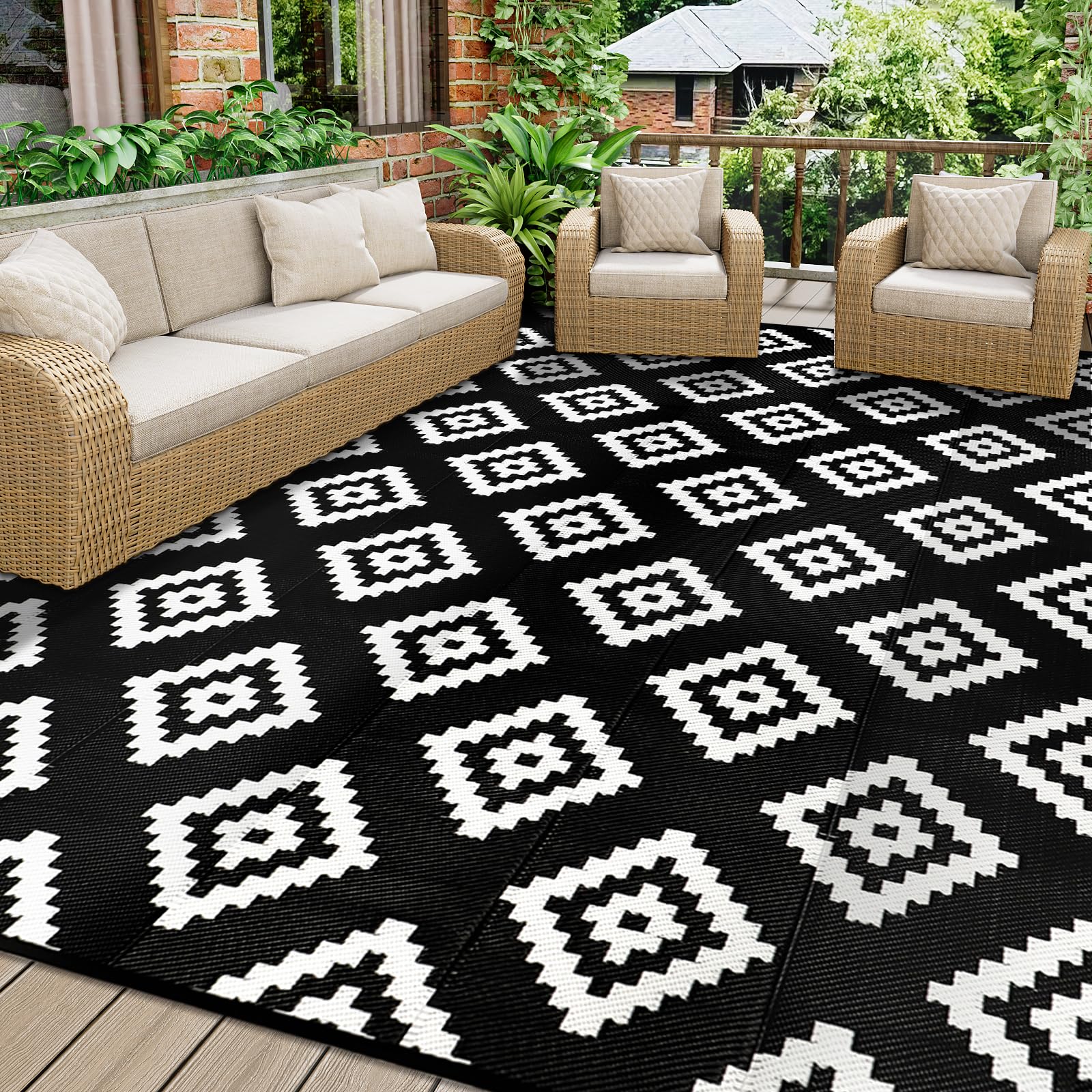 Homcomodar Picnic Blanket Waterproof 180x270cm Foldable Picnic Mat Black Portable Outdoor Picnic Mat Water Resistant for Grass,Padded Lawn & Park Blanket for Camping