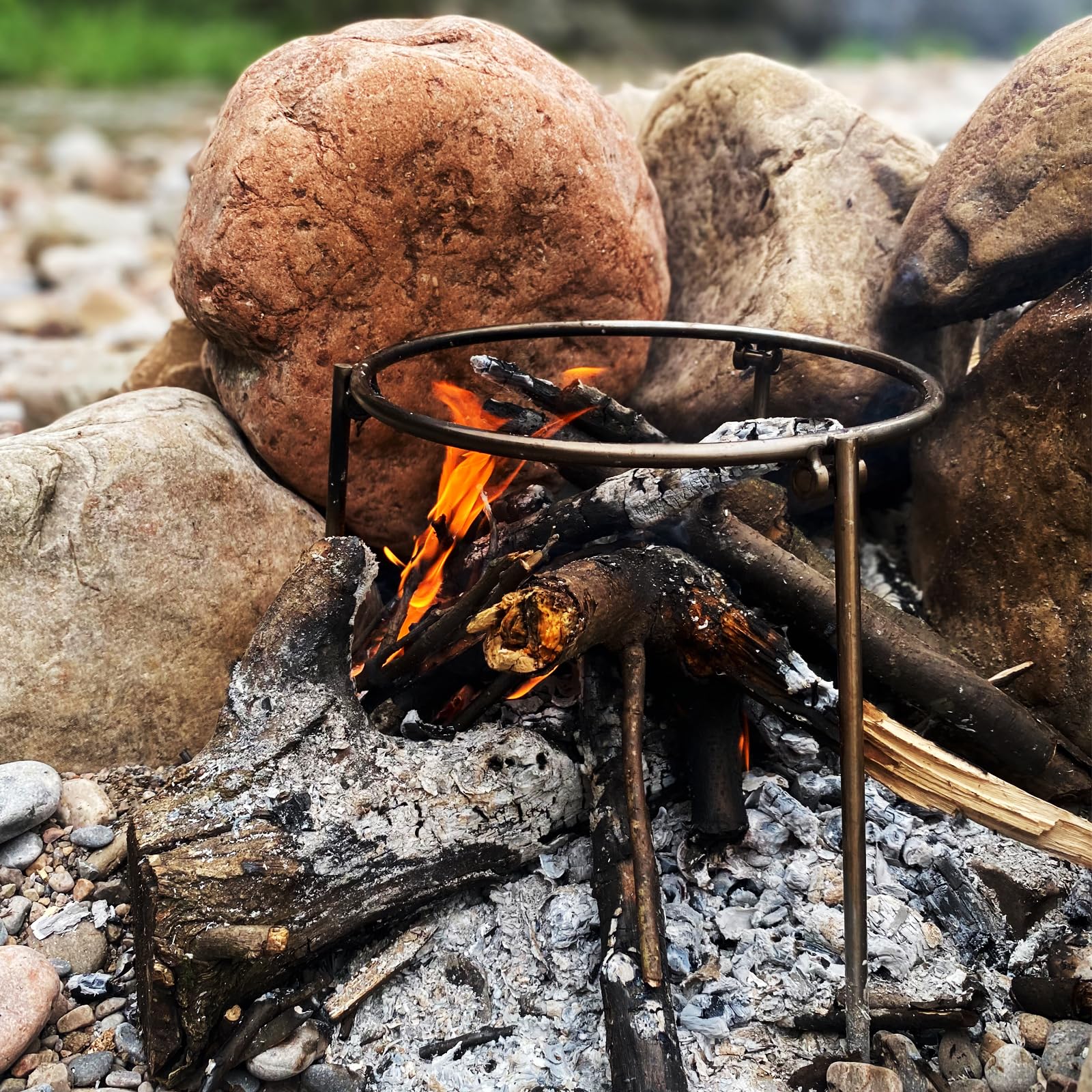 Topfgestell für draußen Lagerfeuerstativ zum Kochen – Lagerfeuer Kochausrüstung Dreibein-Lagerfeuerständer für den Außenbereich Lagerfeuerständer Dreibein-Grillständer aus Edelstahl kompakte (O1-Typ)