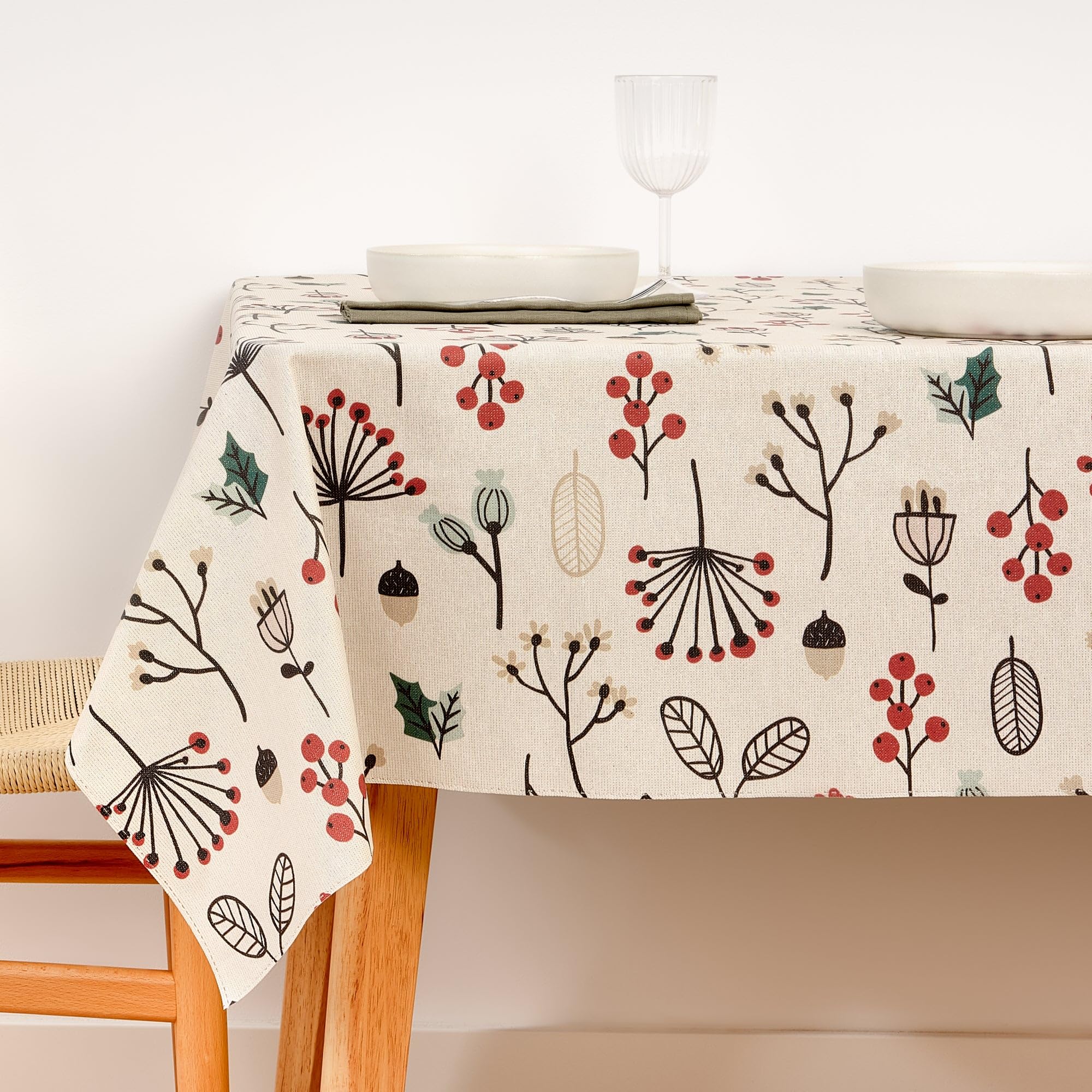 BELUM | Christmas Tablecloth 140 x 140 cm Resin Stain Resistant Merry Christmas 44 Lurex