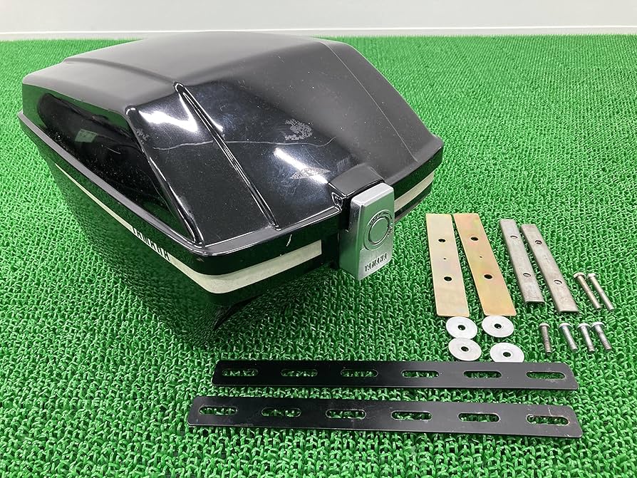 ほぼ新品 ヤマハ 純正 バイオリン 4/4用 セミハードケース ストラップ付き ほぼ新品 ヤマハ 純正 バイオリン 4/4用 セミハードケース