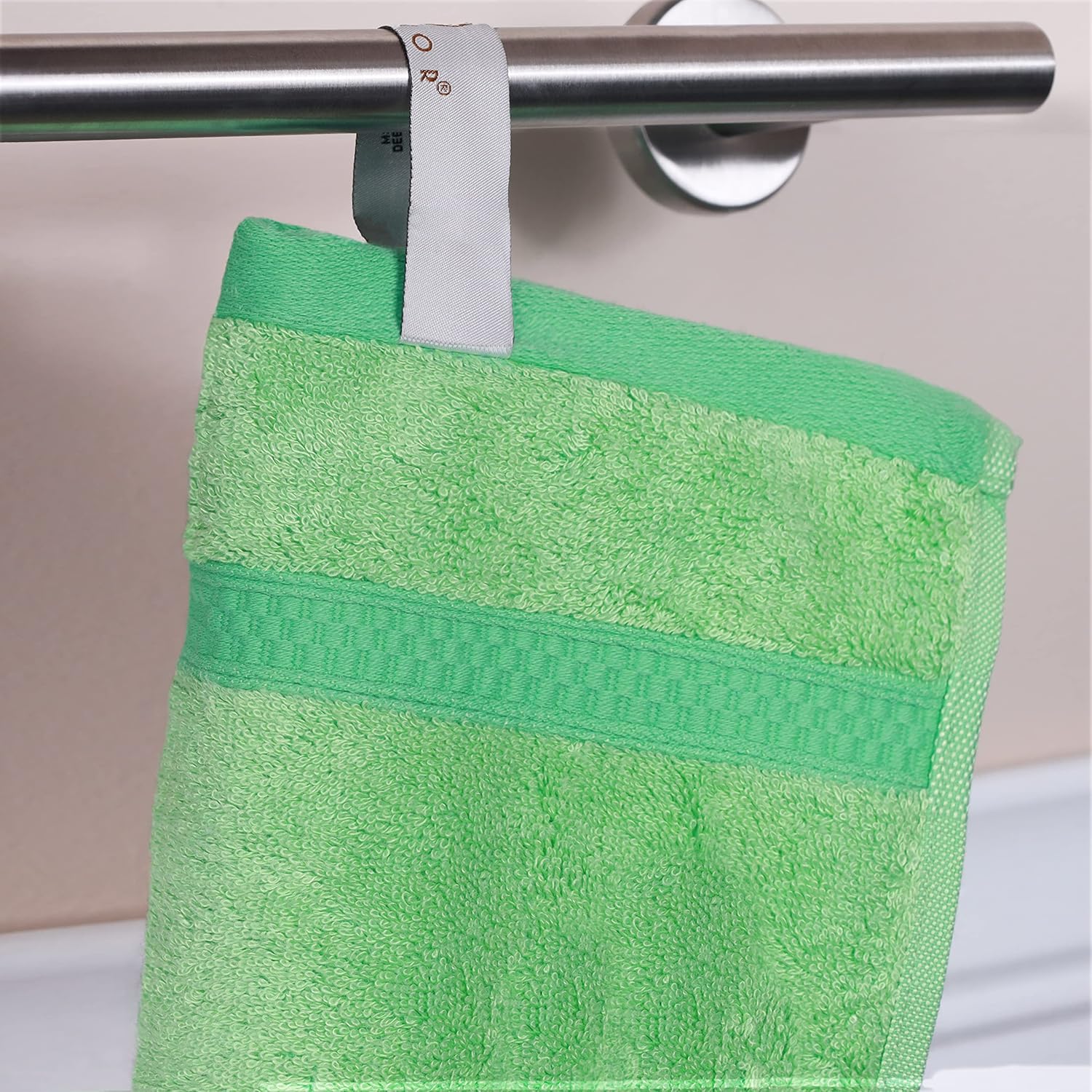 Superior Bath and Hand Towel Set, Rayon from Bamboo Cotton Blend, Ideal for Bathroom, Guest Bathroom, and Beach 6 Pieces Hand Towels 16” x 30” and 2 Pieces Bath Towels 30” x 54”, Spring Green