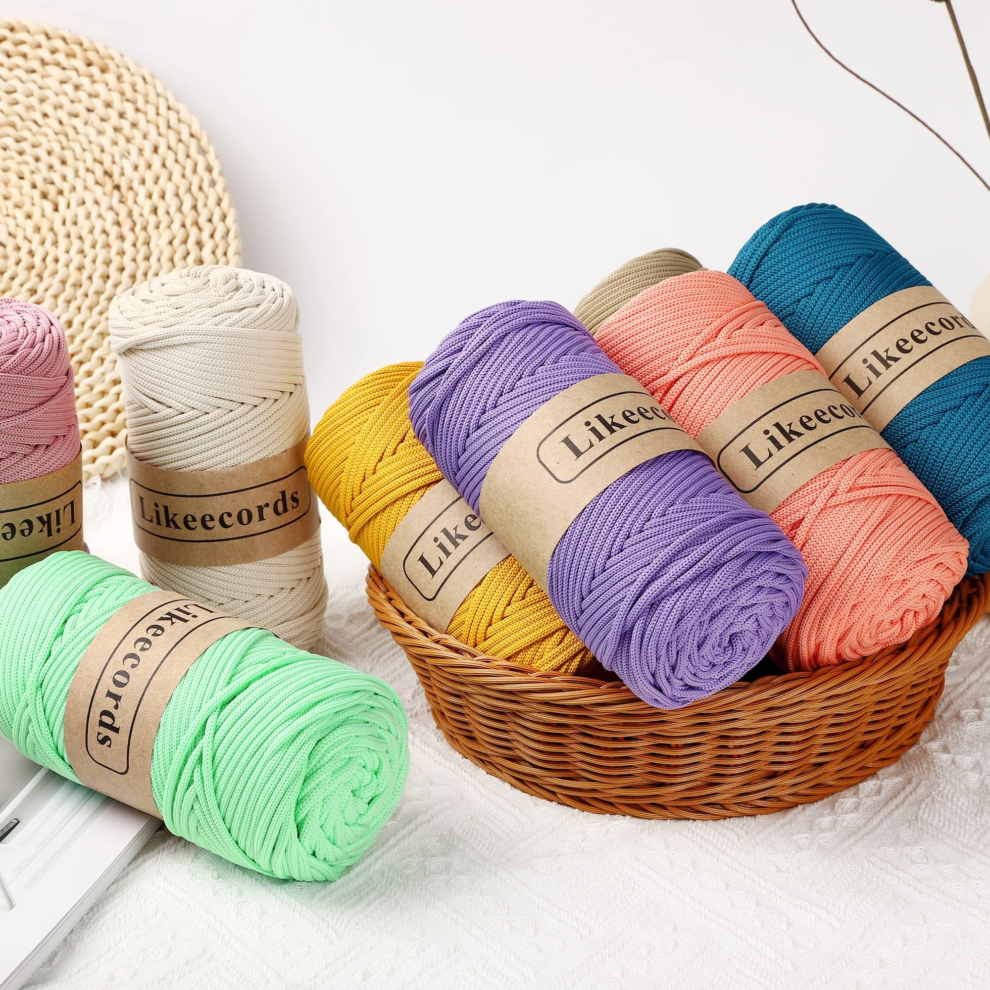 Likeecords Cordon macramé en Polyester tressé de 4 mm - Fil élastique pour Crochet de Boucles de Sac pour projets d'artisanat, suspensions de Plantes, Sacs et Accessoires d'intérieur - 128 m - Noir