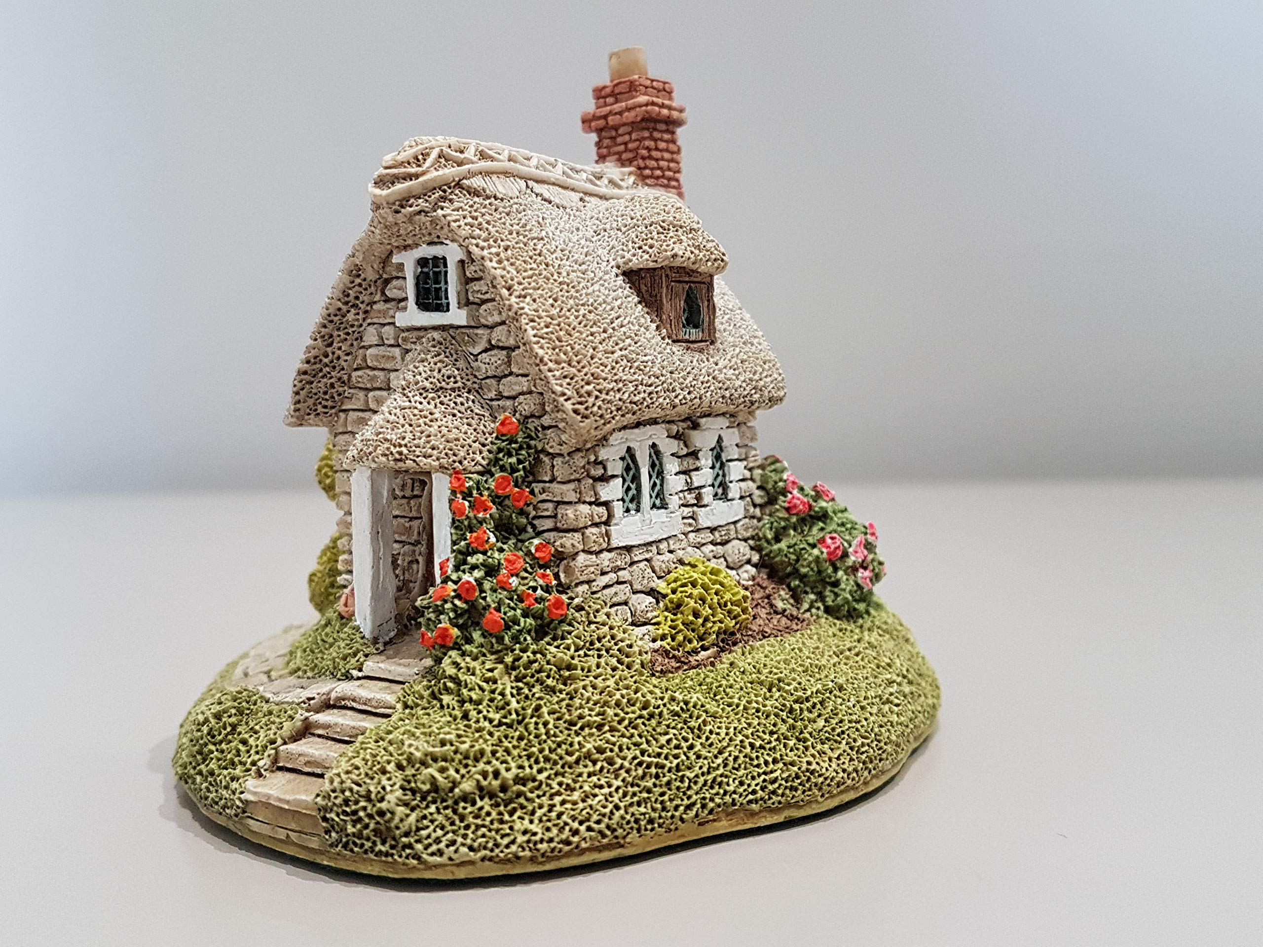 Lilliput Lane Wheyside Cottage, Made In Great Britain : Amazon.co