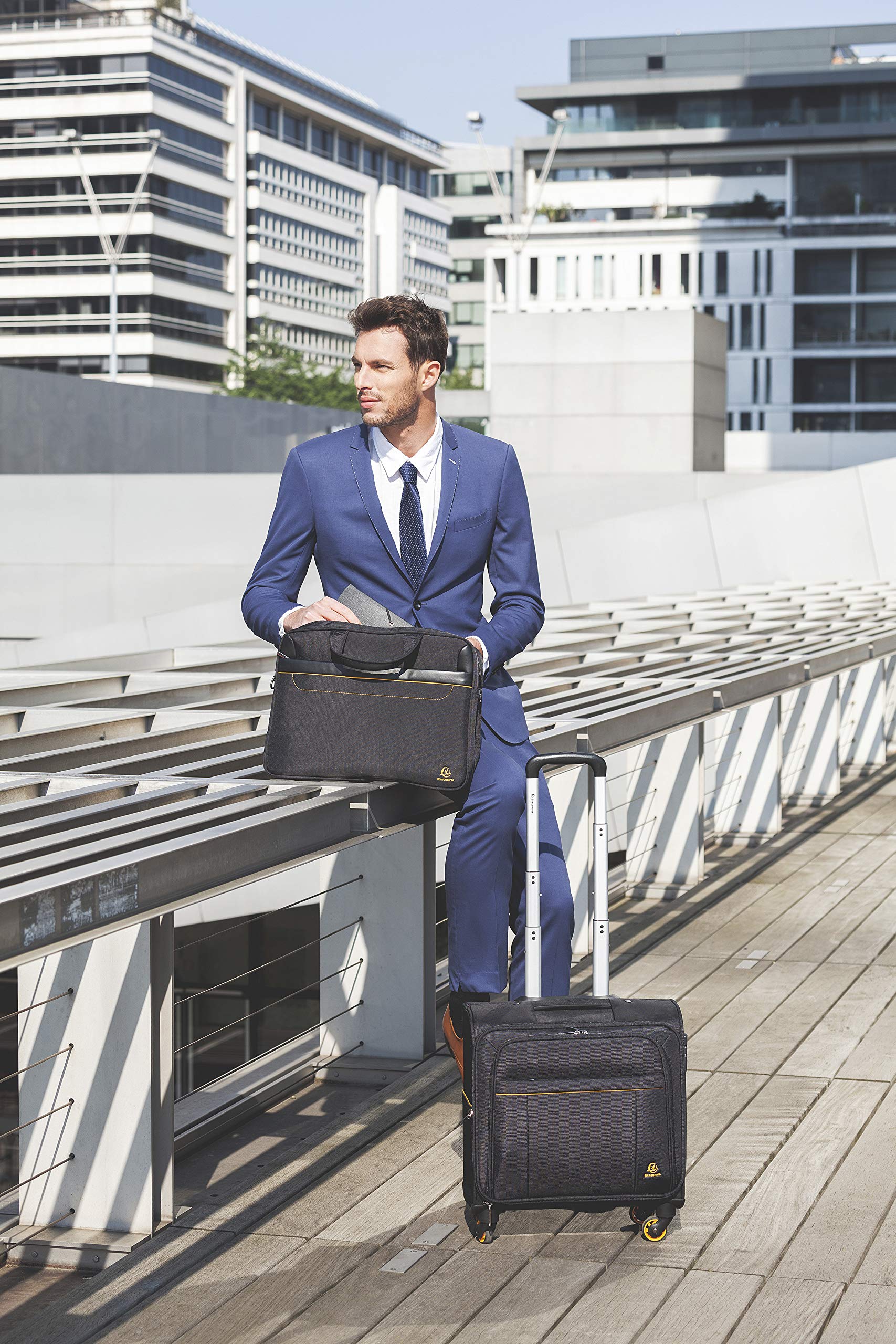 Exacompta 17434E Premium Laptop-Umhängetasche Exactive mit vielen Innentaschen wasserabweisend, passend für Laptops bis zu 15,6 ideal für Schule, Uni und Arbeit, schwarz