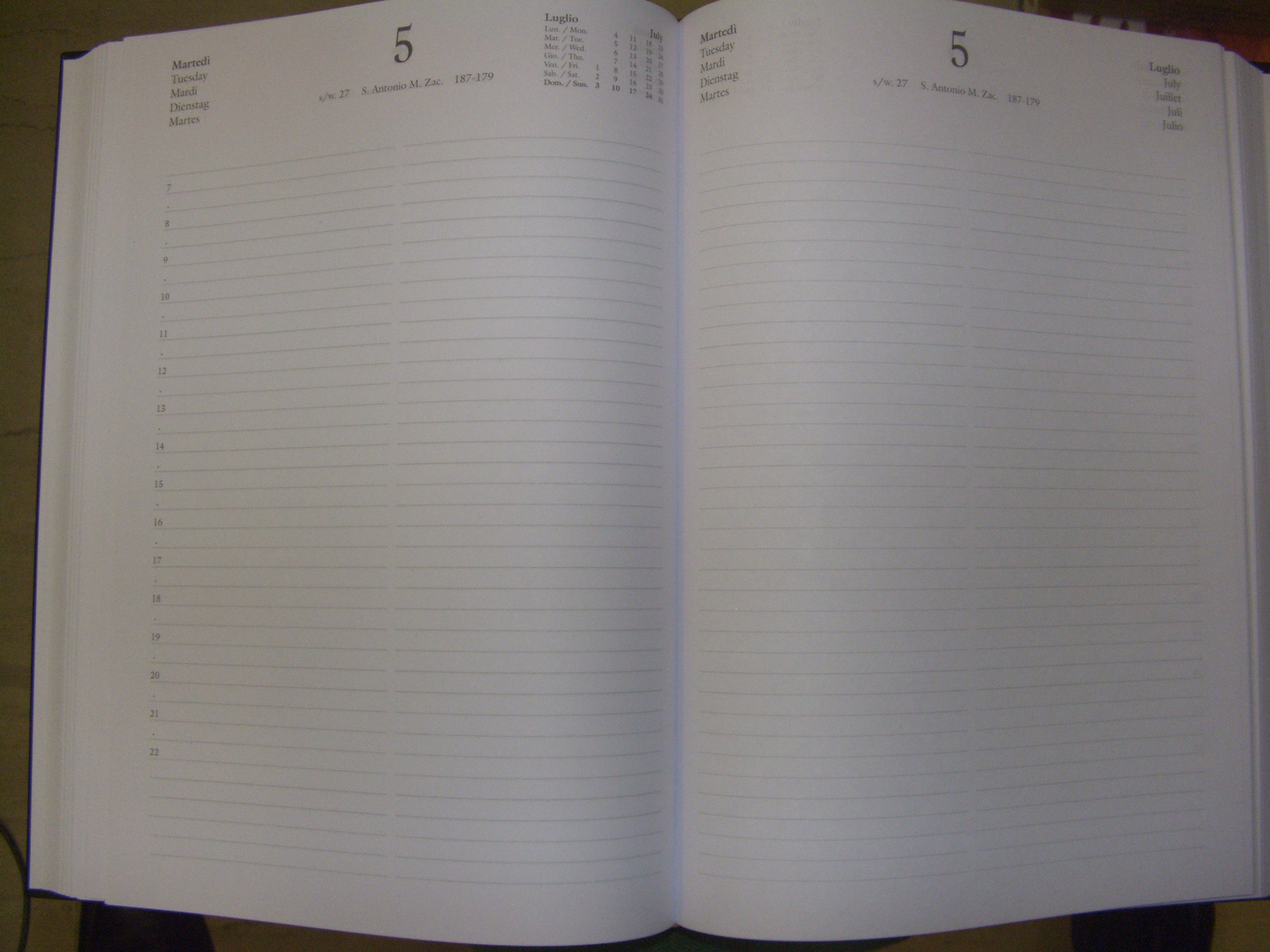 AGENDA MEGA GIORNALIERA PER RISTORANTI CON DUE PAGINE PER GIORNO 2019