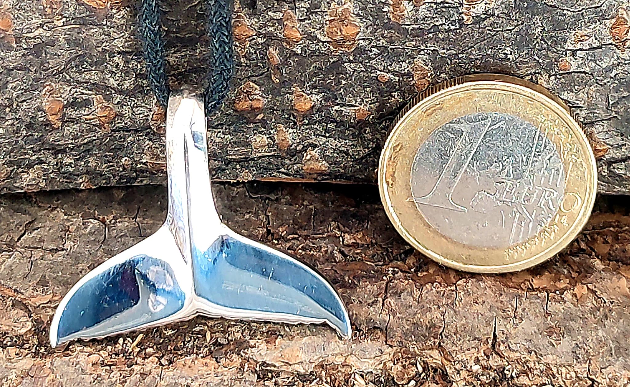 Walflossen Anhänger aus 925 Sterling Silber mit Baumwollband Si.182