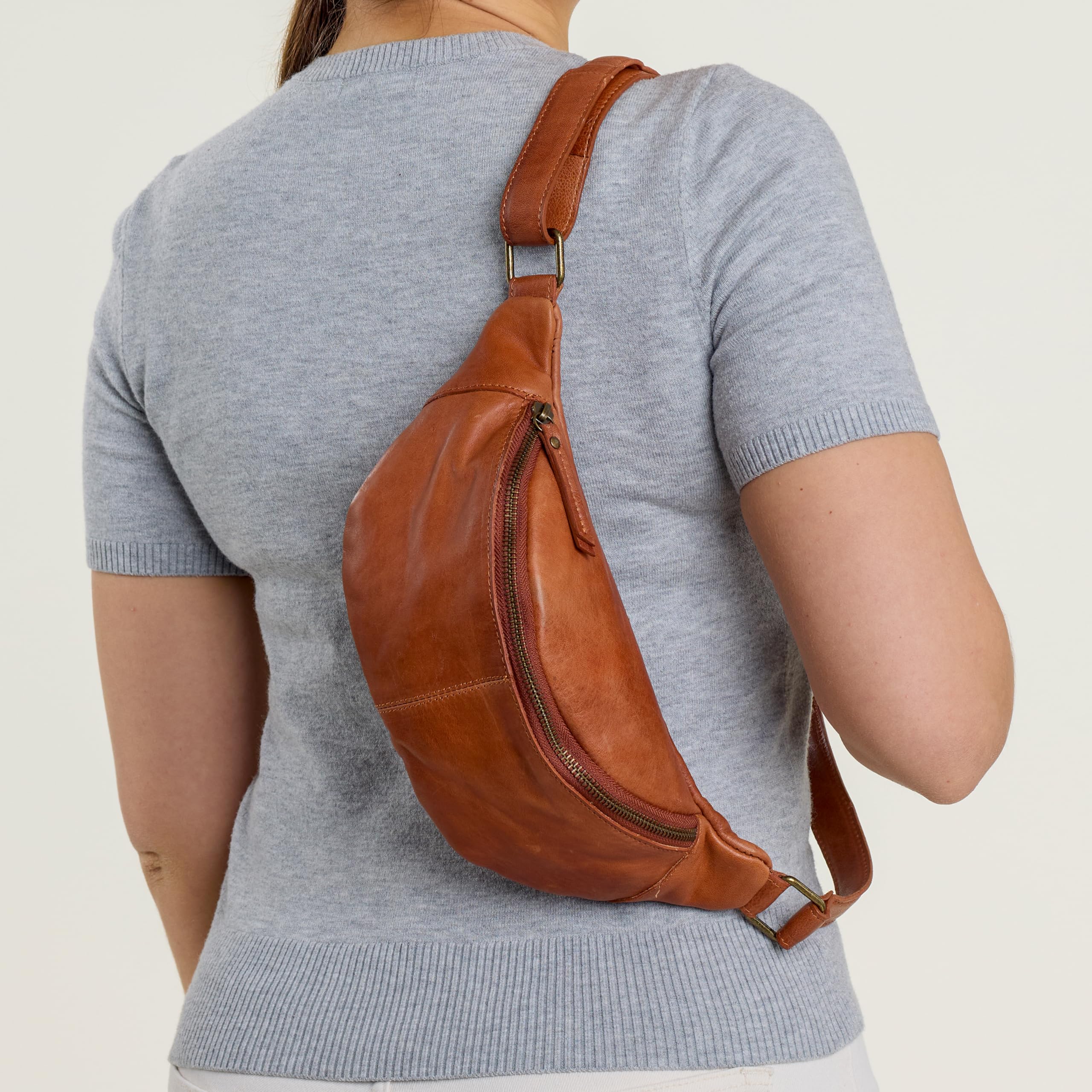Gusti Leder Bauchtasche Cillian – Vintage Gürteltasche Leder Damen Herren vielseitige Hüfttasche Crossbody Bag aus Rindsleder für Alltag Reisen Festivals