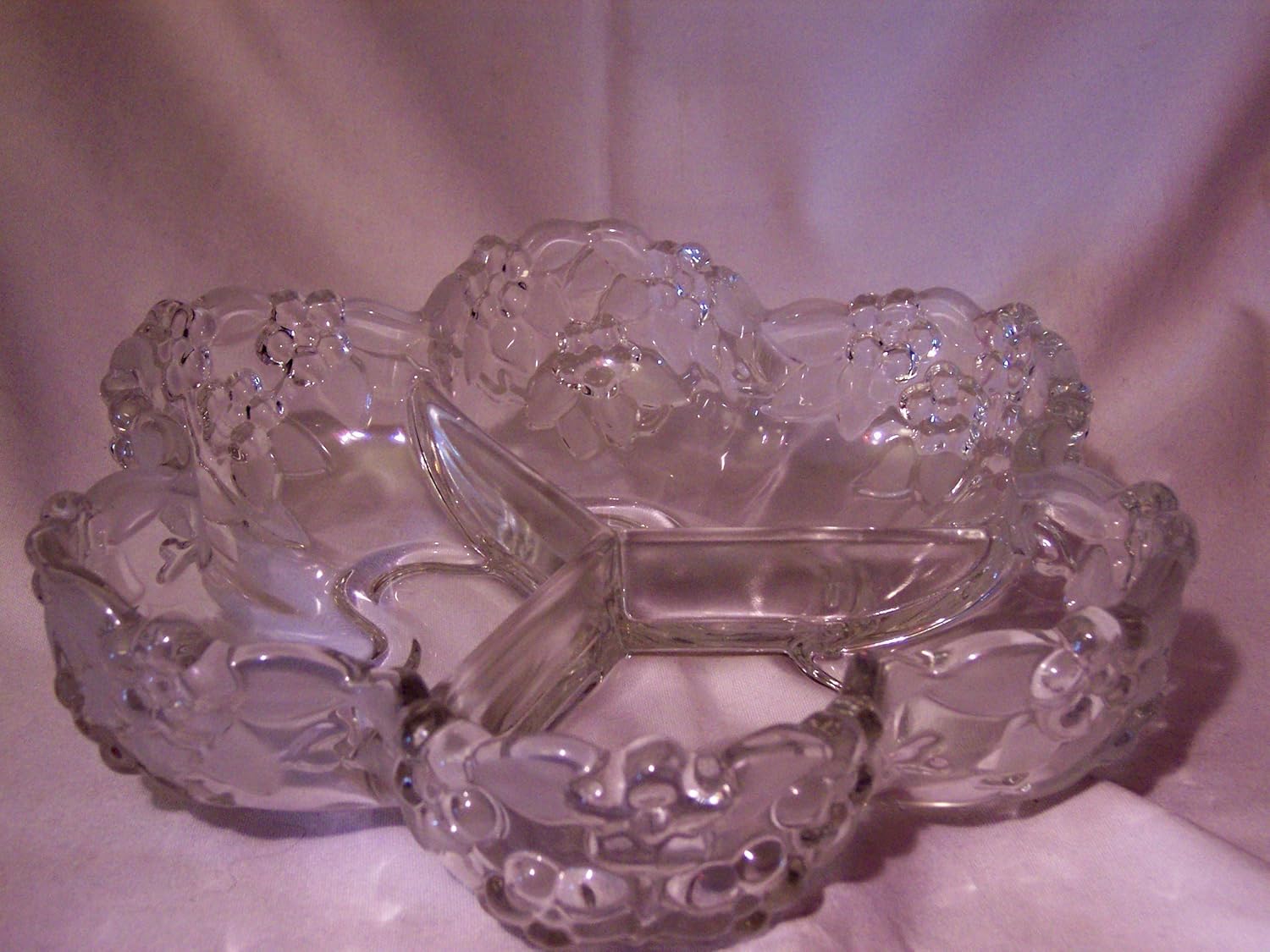 3Section CRYSTAL SERVING BOWL **LIKE NEW** Serving Bowls