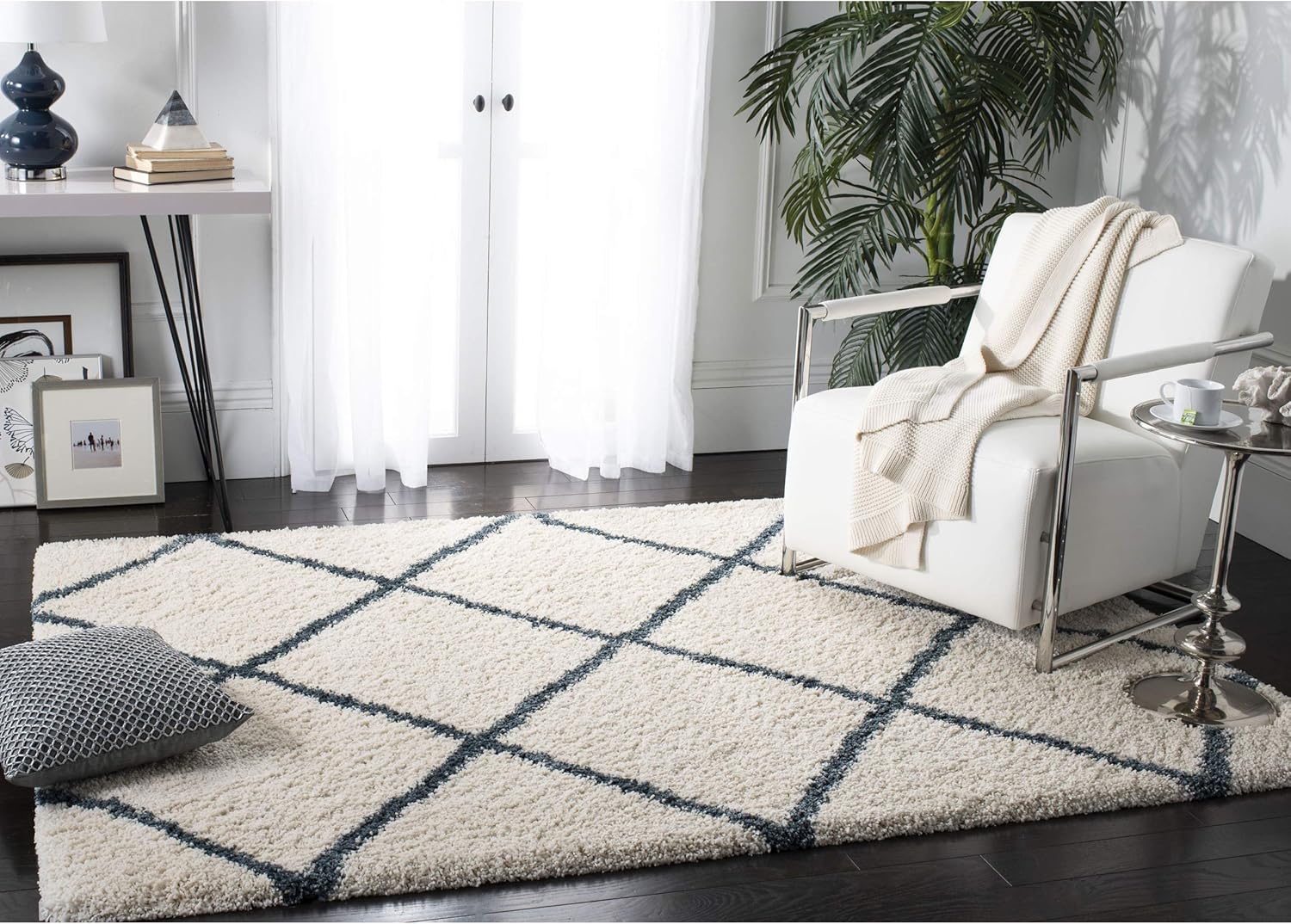 SAFAVIEH Hudson Shag Collection Accent Rug - 2' x 3', Ivory & Slate Blue, Trellis Design, Non-Shedding & Easy Care, 2-inch Thick Ideal for High Traffic Areas in Foyer, Living Room, Bedroom (SGH281T)