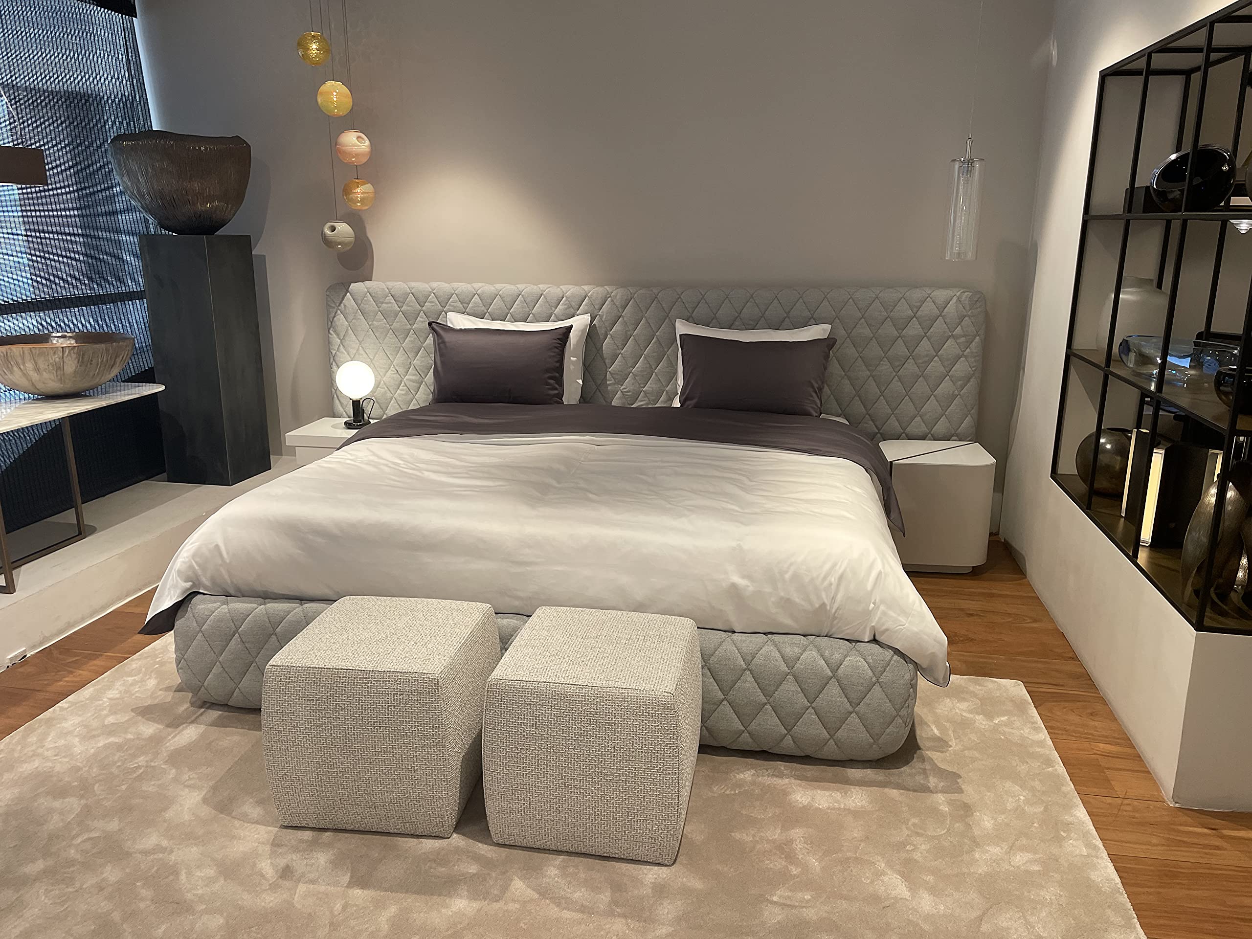 Helix Premium Design Bed and mattress (with Pocket Spring and Memory Foam) Queen Size (160cm x 200cm)