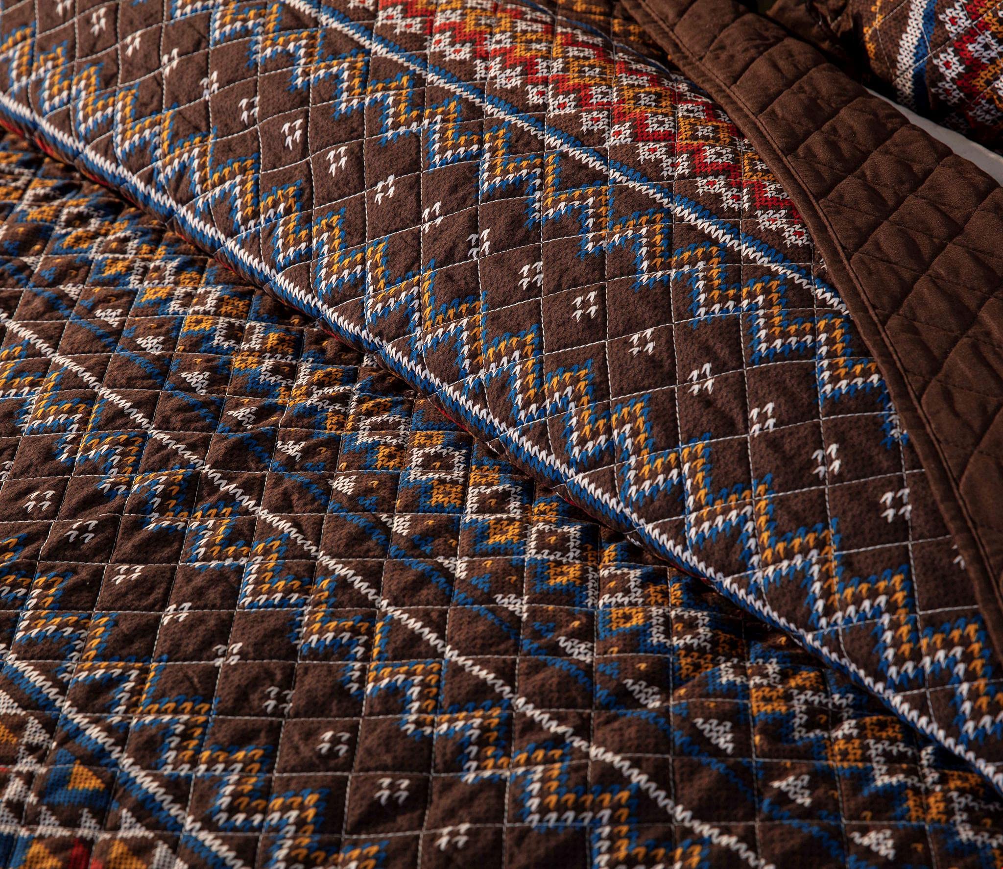 Chezmoi Collection Clayton 3-Piece Southwestern Lodge Tribal Quilt Set - Multicolor Brown Blue Red Yellow White Printed Pre-Washed Microfiber Bedspread Set, King Size