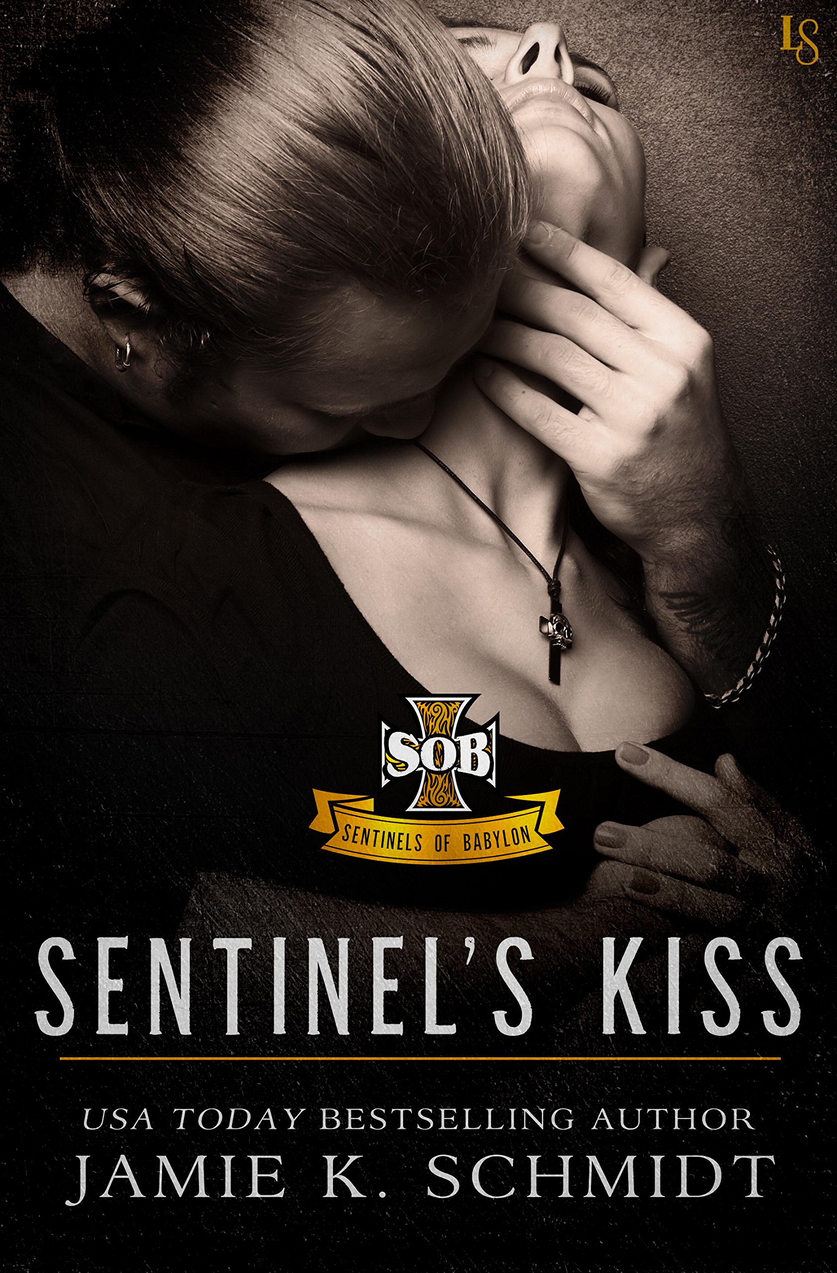 Buy Sentinel's Kiss (Sentinels of Babylon Book 2) — BookShops.in