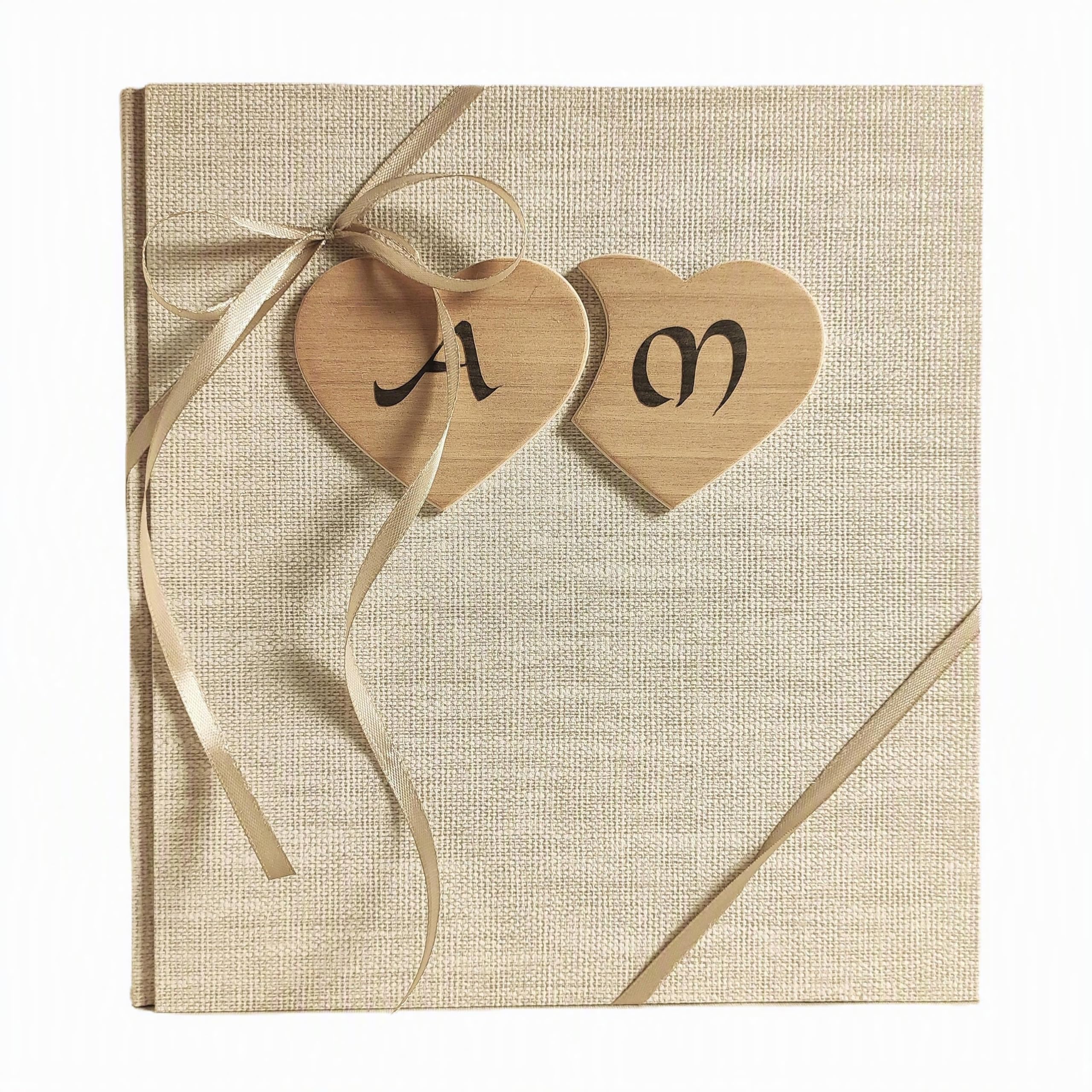 Album fotografico legnoegrafite innamorati in tela di lino + cuori legno e iniziali personalizzabili wedding, nozze, matrimonio, san valentino, anniversario fidanzati