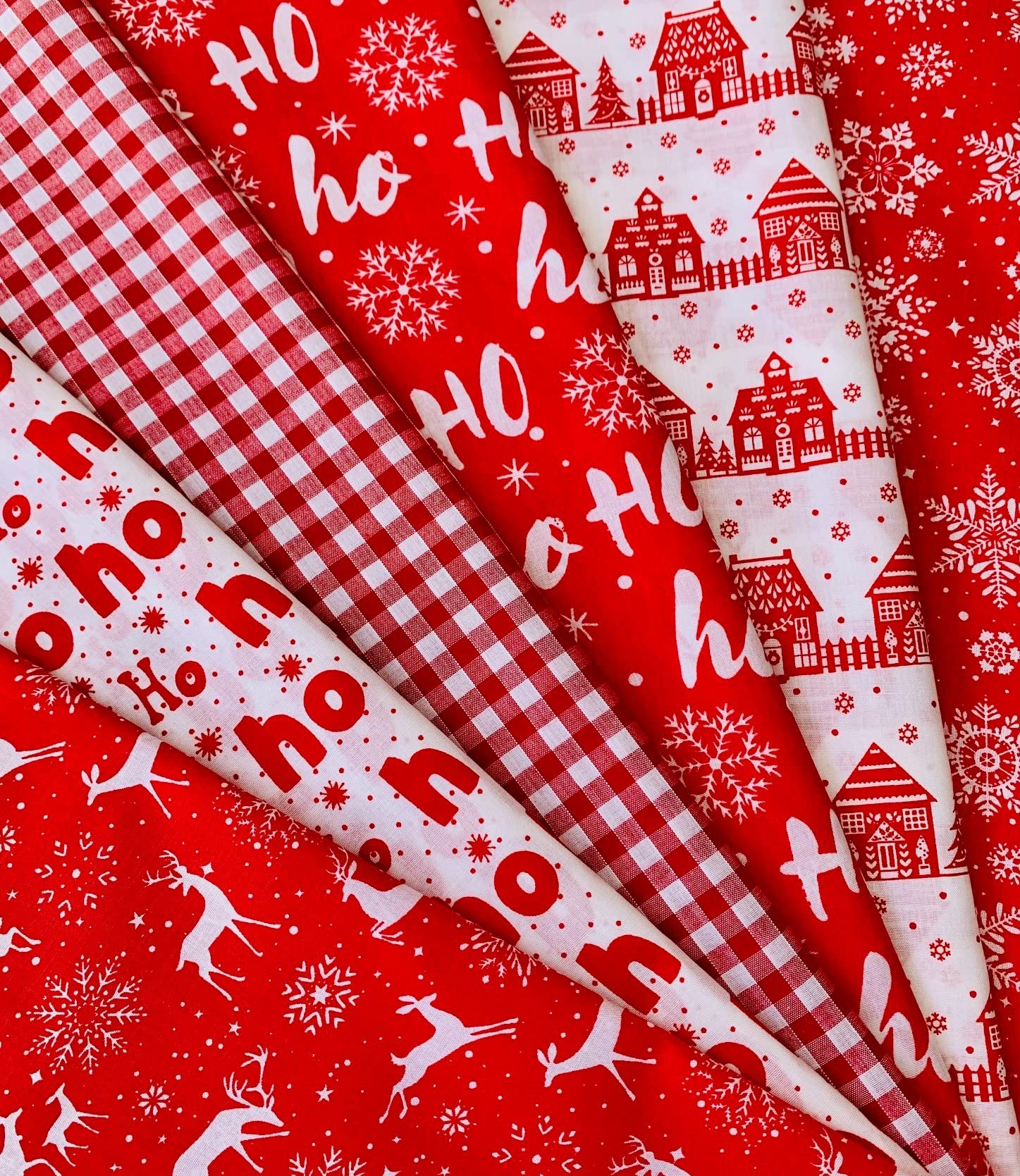 6 X Christmas Snowflakes Gingerbread Men Dogs Polycotton Fabric Fat Quarters Bundle - Sewing Quilting Dress Fabric - Simply Sew Crafty™ (Red & White)