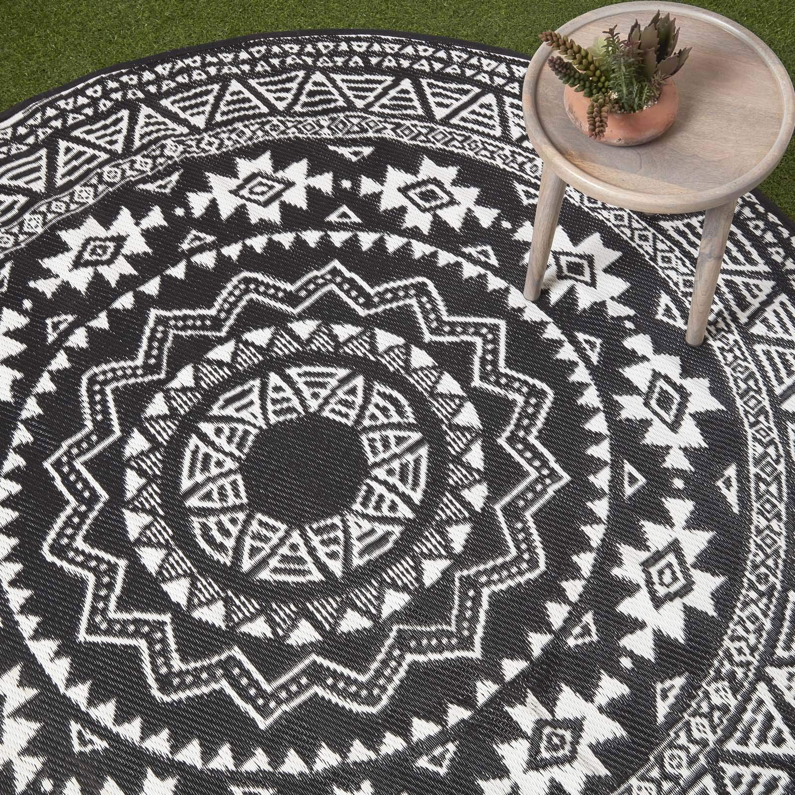 HOMESCAPES Tapis extérieur résistant Pluie et UV, Tapis de Jardin imperméable réversible Noir, Rond 180 cm, Intérieur extérieur terrasse Balcon