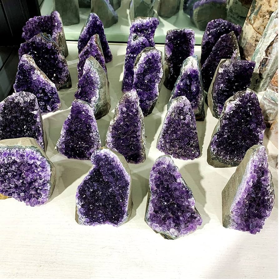 Amazon.co.jp: 天然アメジスト クラスター - ウルグアイ産の強力