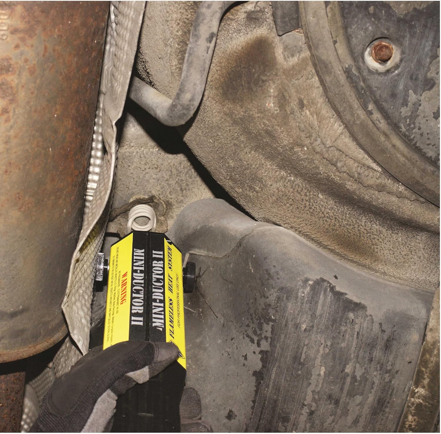 Induction Innovations - The Original Mini-Ductor II (MD-700) - Handheld Induction Heater with 3 Basic Coils, Rugged Carrier Case & Operations Manual to Safely Remove Nuts, Bolts, Bearings, & More