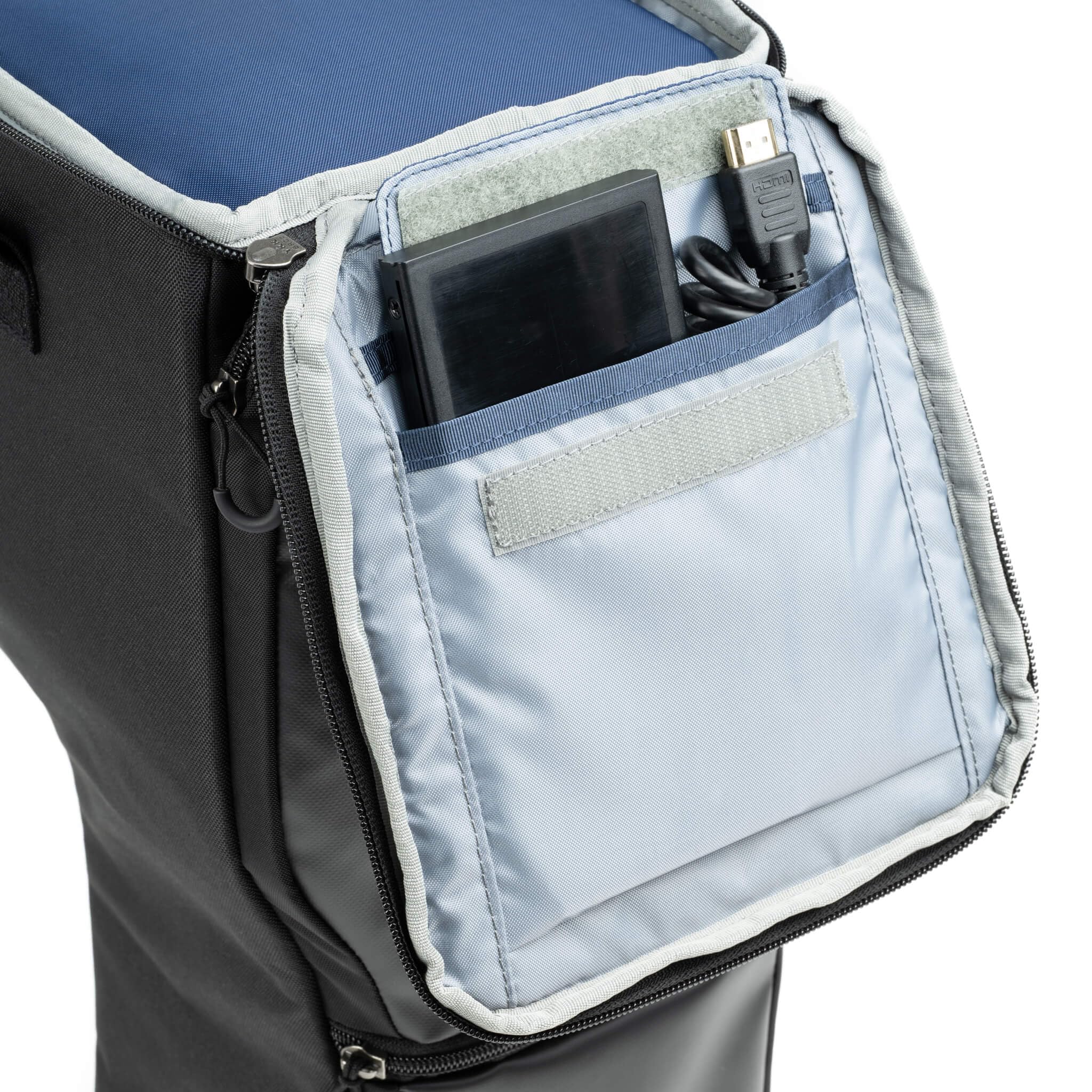 Think Tank- Digital Holster 150 V3.0 - Schwarz - Kamera-Umhängetasche - Für Nikon Z9 mit 200-500mm oder EIN Sony Körper mit einem Sigma oder Tamron 150-600mm befestigt
