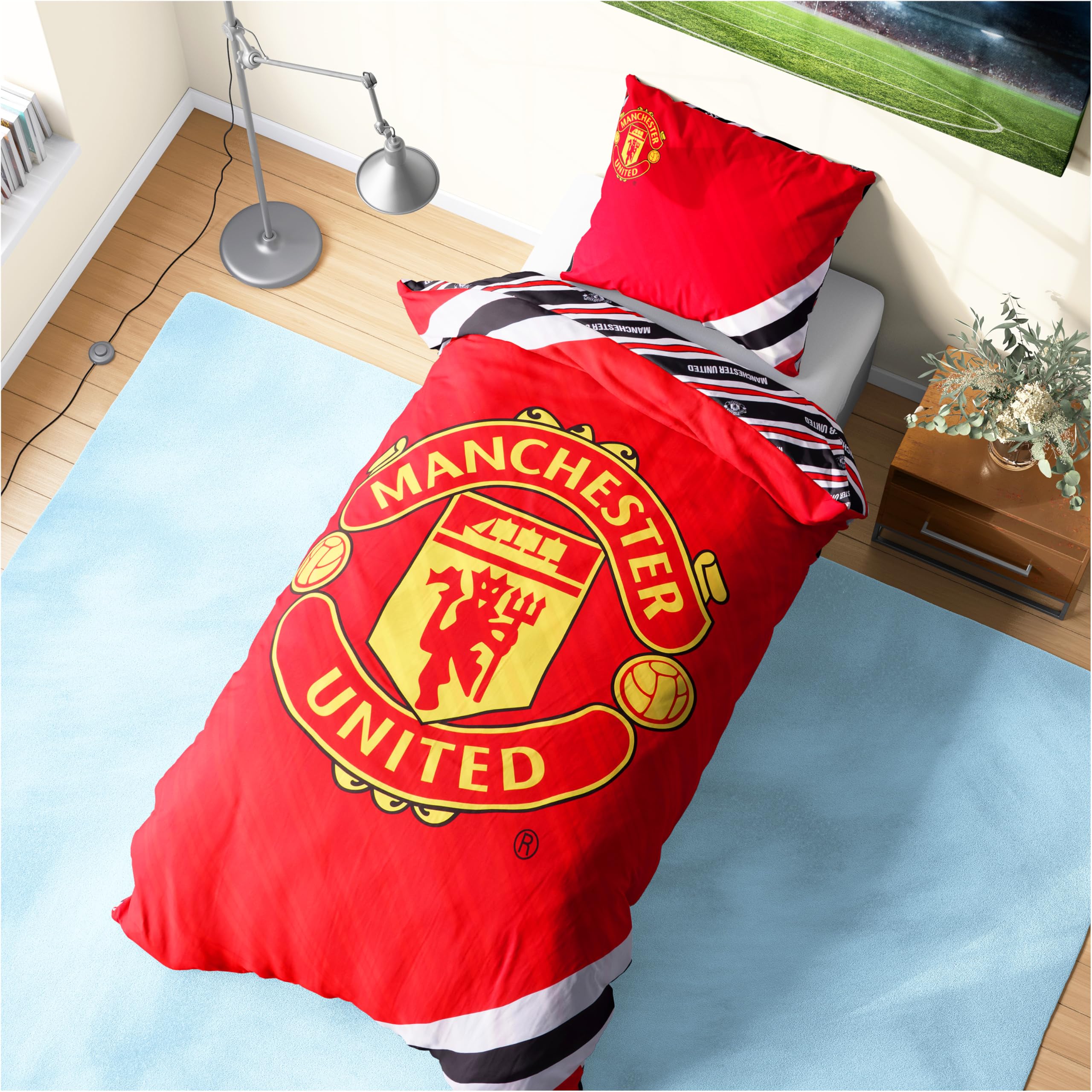 Get Trend Manchester United FC Single Duvet Cover Set, Reversible Man United Football Bedding Set with Pillowcase, Soft Durable Duvet Quilt Cover (Multi Manchester United, Single)