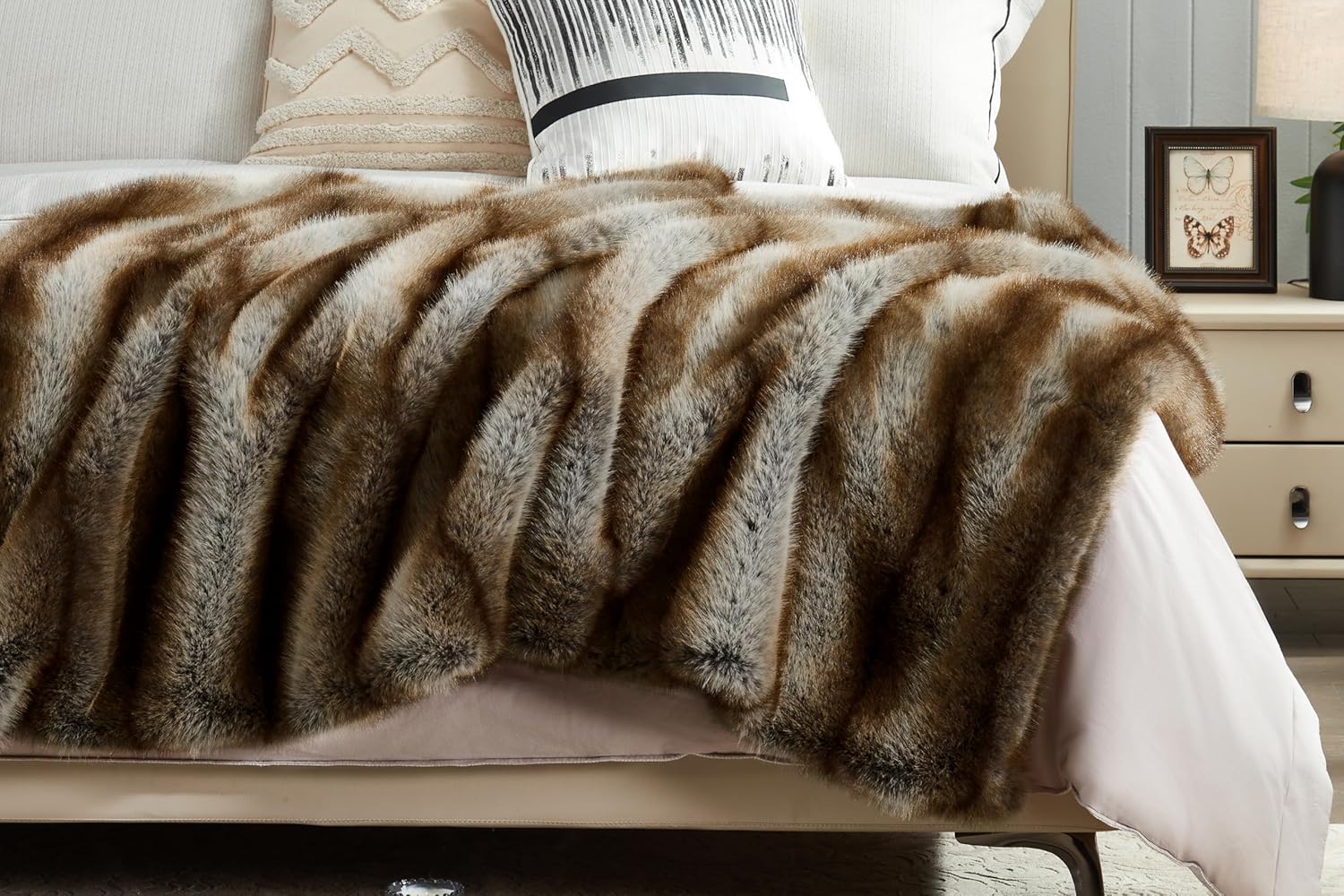 JONIYEAR High-end Long Pile Fluffy Faux Bear Fur Throw Blanket 50" x 60",Luxury Soft Double Sided Cozy Accent Wolf Fuzzy Blanket for Couch Sofa,Warm Animal Skin Furry Blankets for Winter,Reddish Brown - Image 2