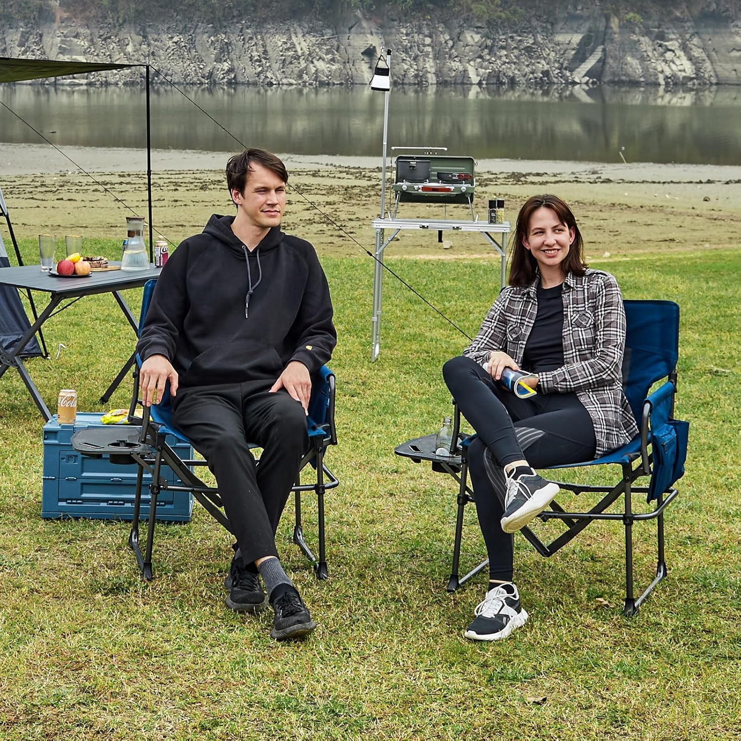 EVER ADVANCED Camping Directors' Chair with Side Table, Portable Folding with Compact Size, Heavy Duty Lawn Chair with Pocket for Camping, Lawn, Sports and Fishing, 400lbs, Blue