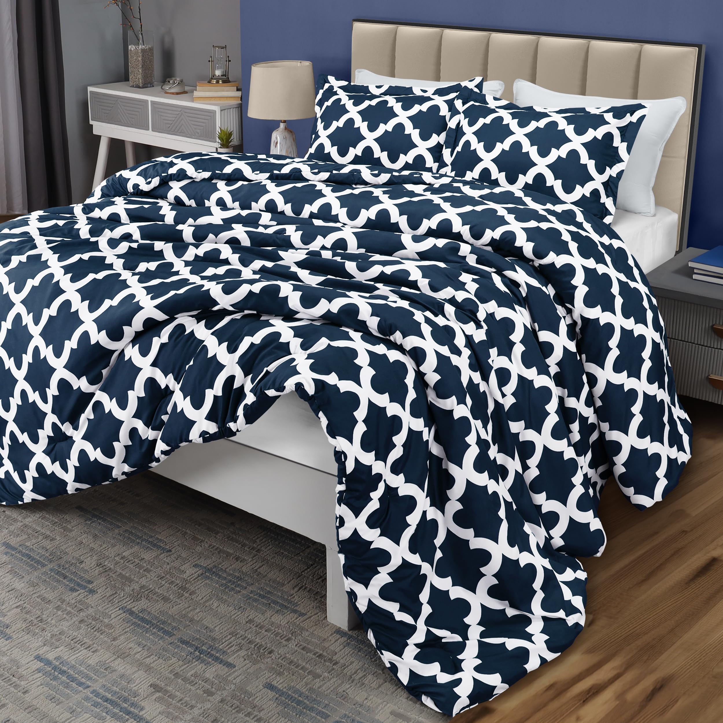Utopia Bedding King Comforter Set Navy, Printed Comforters King Size, 3 Piece Lightweight All Season Down Alternative Bedding Set with 1 Comforter (90 x 102 in) and 2 Pillow Shams (20 x 36 in)