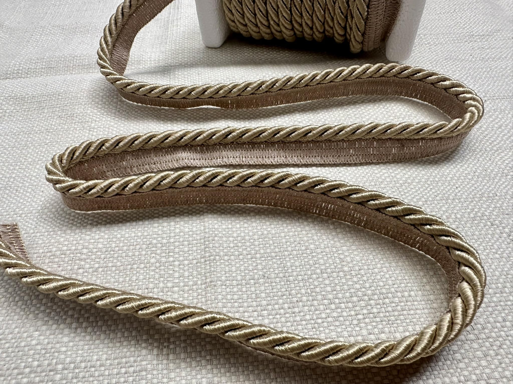 Flanged Piping Cord Twisted Rope Trim Home Decor Pillow Cushion Curtains Edge Trimming Upholstery - 7mm Wide - 5 Metres – Gold Beige #730