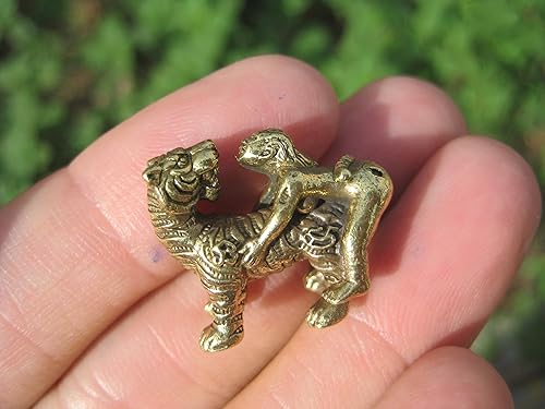 Miniatura 3 de Pequeño León de metal de latón con estatua de amuleto de hombre Tailandia Paladkik