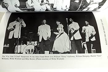 洋書 THEY ALL SANG ON THE CORNER Amazon.com: They all sang on the corner;: New York City's