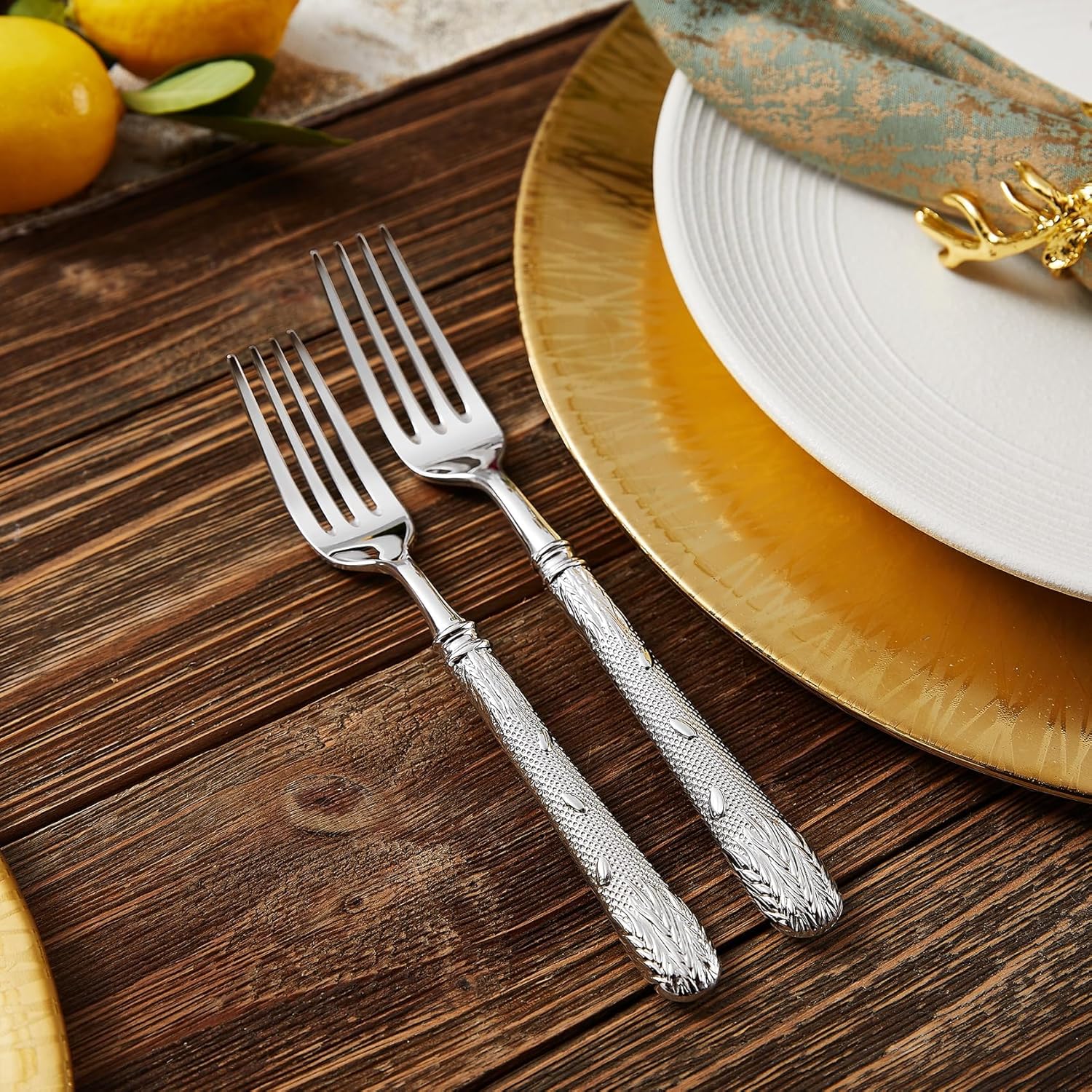 KEAWELL Premium Versailles Silverware Set, 20-Piece Flatware for 4, 18/10 Stainless Steel, Heavy-Duty, Mirror Polished, Royal Engraved Handle, For Formal Dining, Dishwasher Safe (20, Silver)