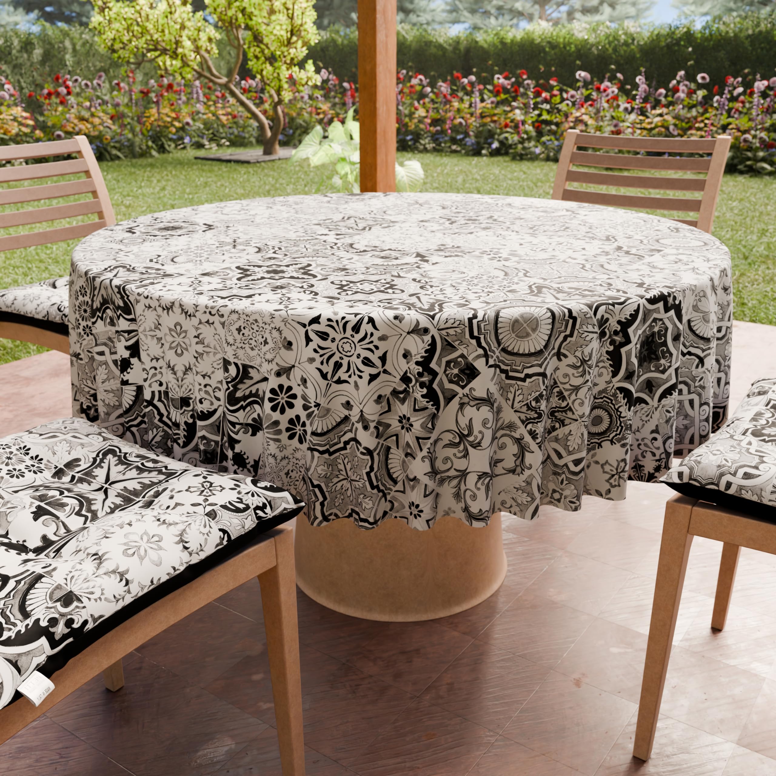 PETTI Artigiani Italiani - Anti-Stain Round Microfibre Tablecloth (Diameter 240 cm), Kitchen Table Cover for Round Table, Vietri 02 Design, Black, 100% Made in Italy