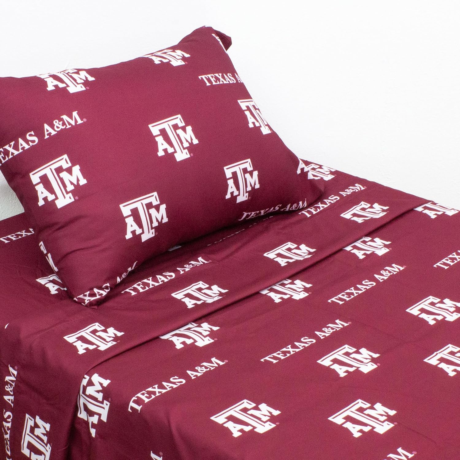 College Covers Everything Comfy Texas A&M Aggies Queen Sized 4 Piece Sheet Set, Team Color Background, 1 Flat Sheet, 1 Fitted Sheet, 2 Pillowcases