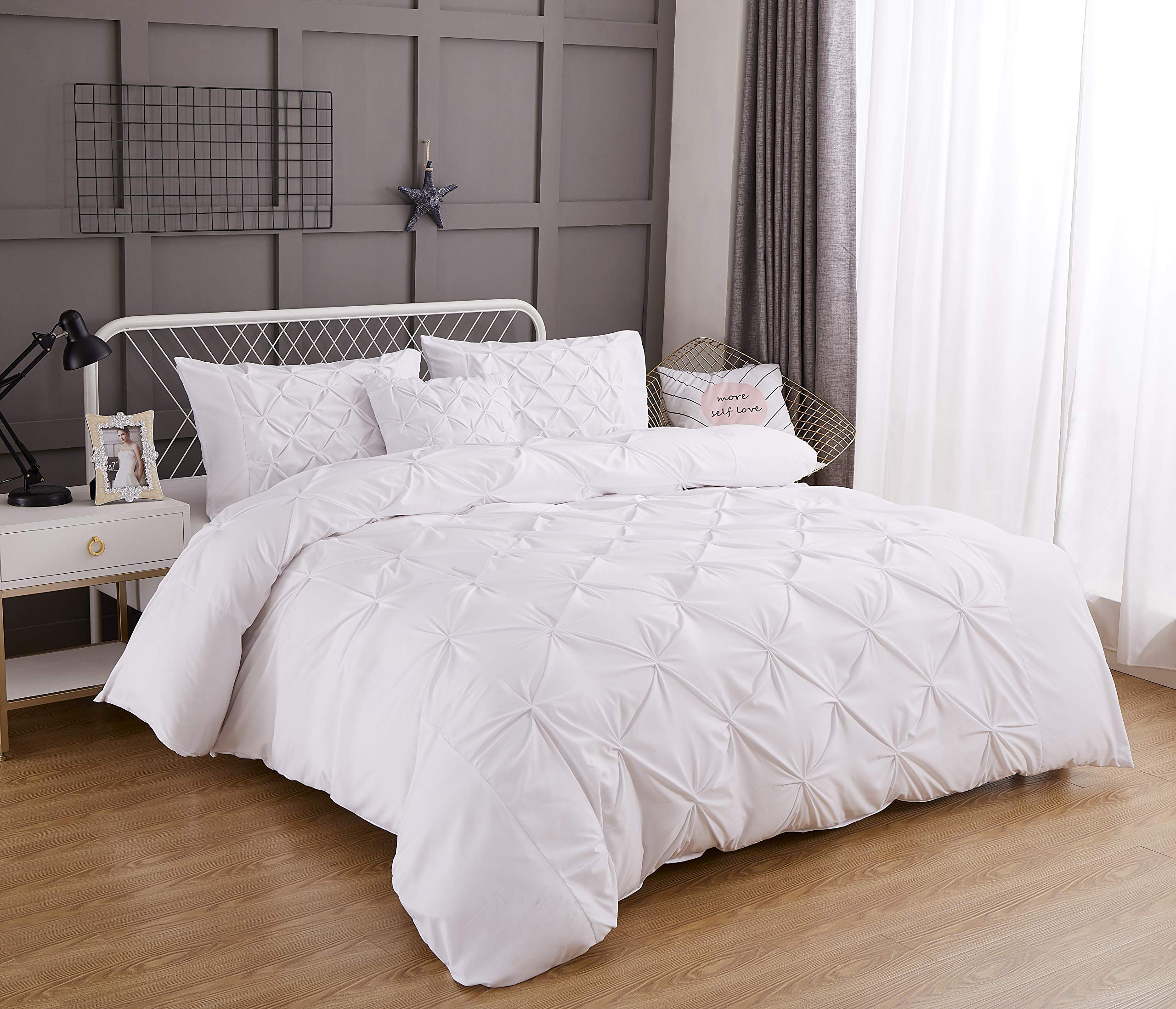 AAFA'S Pintuck Duvet Covers Double Size Beds with Zipper Closure | Includes 2 Pinch Pleat Pillow Cases and a Compatible Cushion Cover (White, Double)