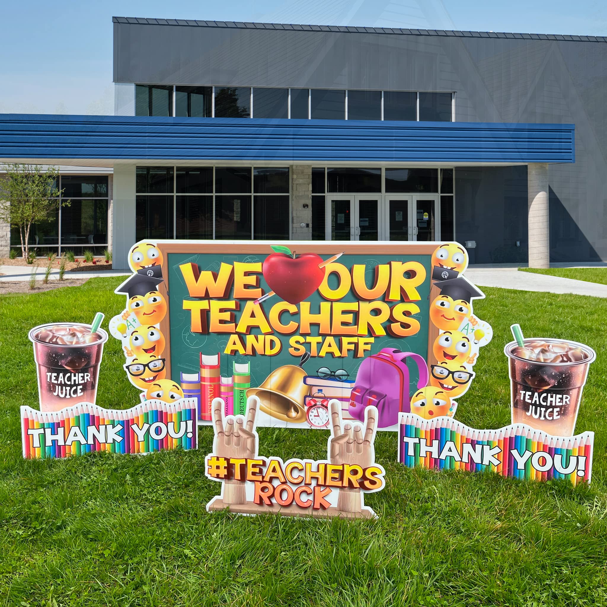 VictoryStore Lot de 6 cartes de remerciement géantes « We Love Our Teachers and Staff » - Imperméables - Avec piquets inclus