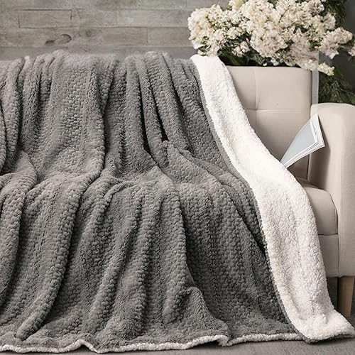 Miniatura 5 de Tache - Manta de piel sintética gris oscuro para sofá, manta mullida con textura burbujeante a rayas en relieve, cálida y súper suave manta de felpa