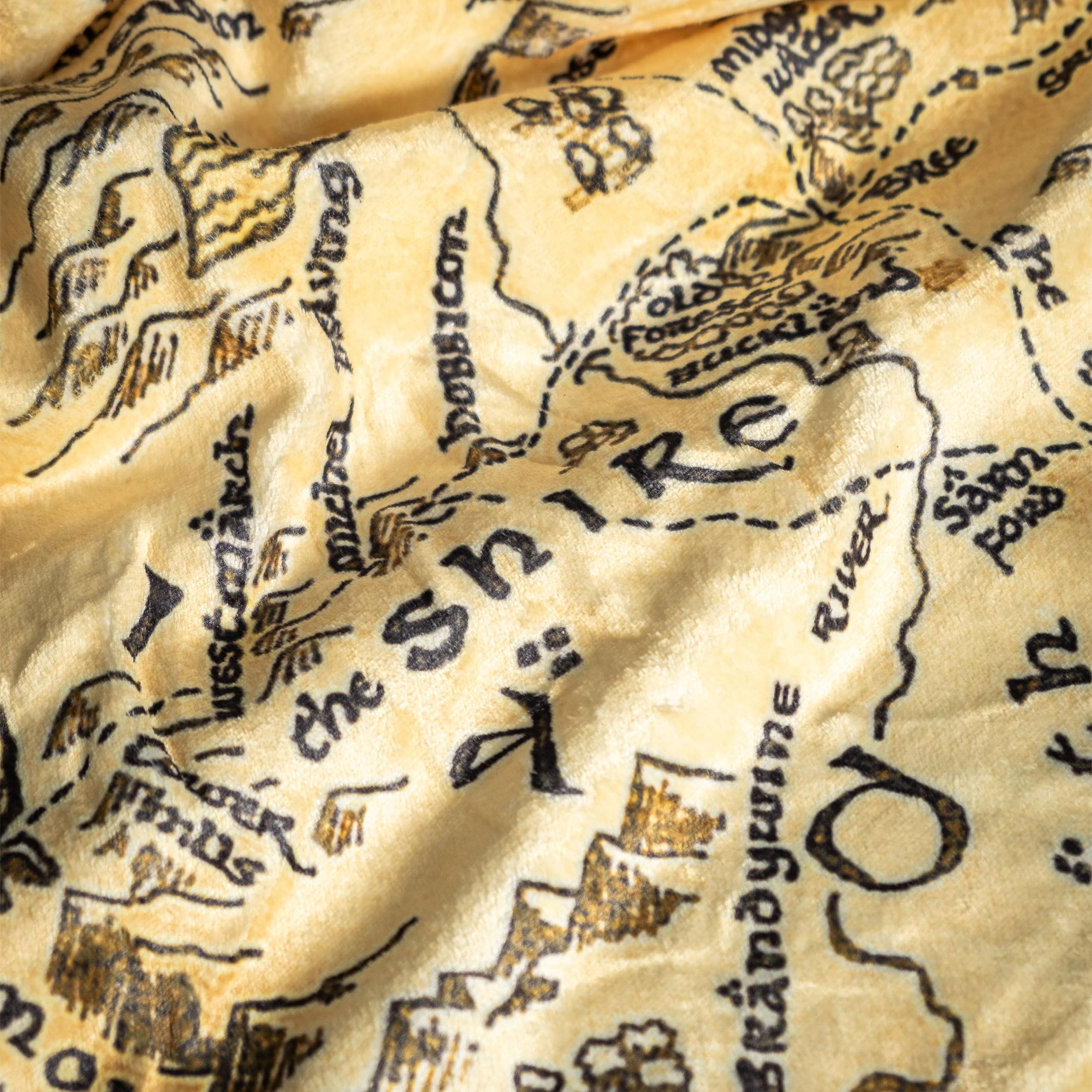 Elbenwald Herr Der Ringe Flauschdecke Teddyfell mit Mittelerde Karte Motiv - 150 x 200 cm - für Herren Damen Unisex Beige Weiß